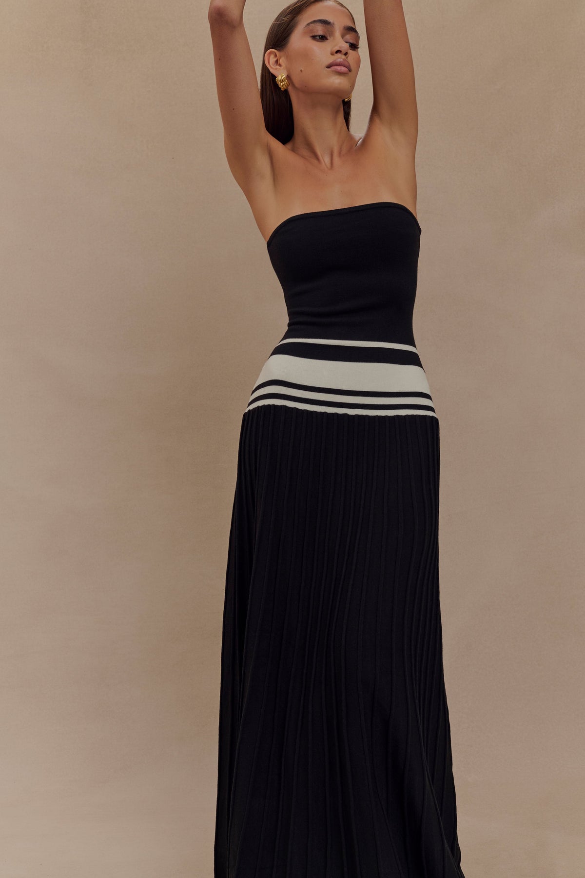 Solaris Strapless Contrast Knit Maxi Dress - Black/White
