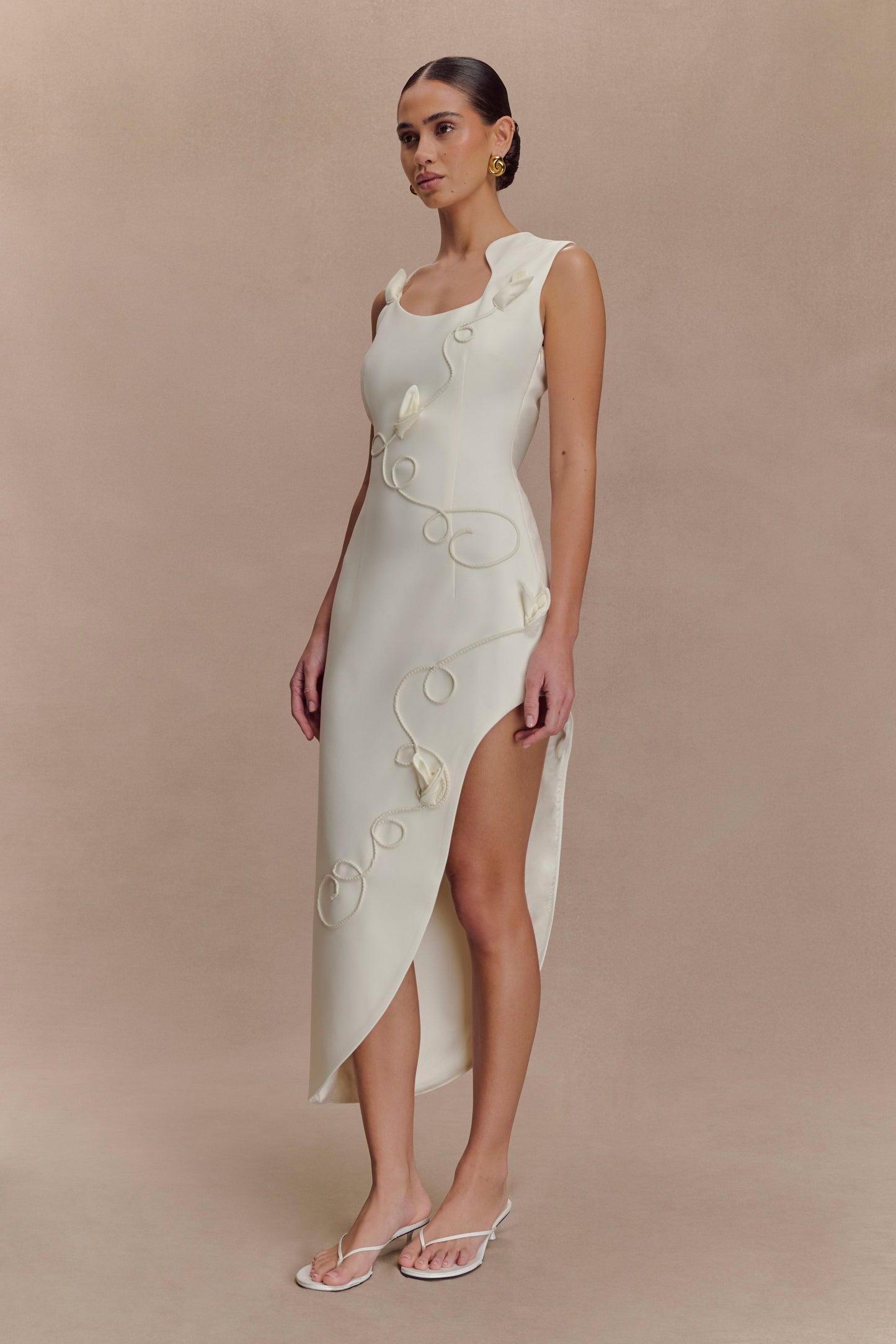 Virginia Suiting Embroidered Midi Dress - White