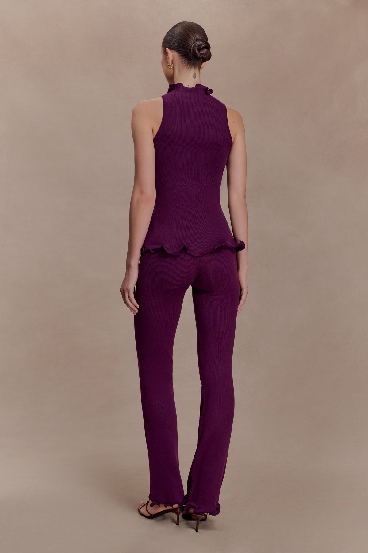 Diya Ribbed Sleeveless Top With Wire Hem - Plum