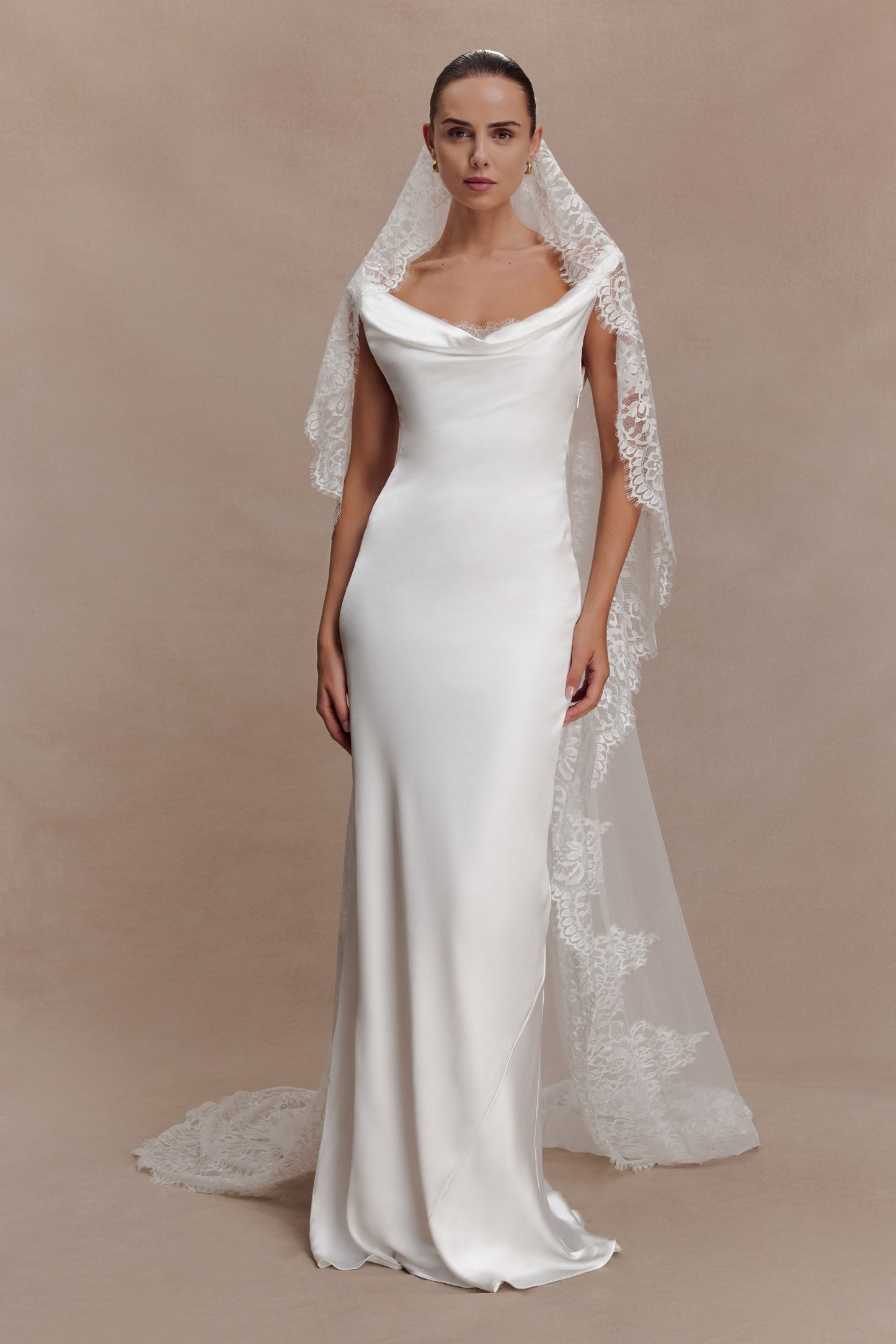 Cassia Lace Trim Veil - White