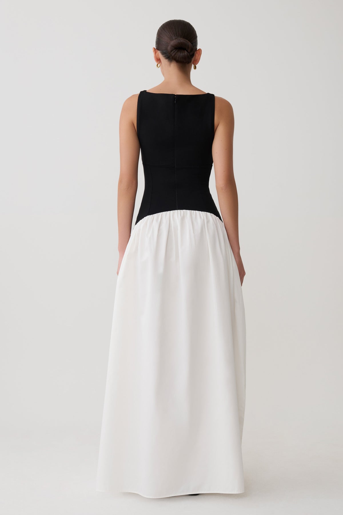 Acacia Contrast Sleeveless Maxi Dress - Black/White