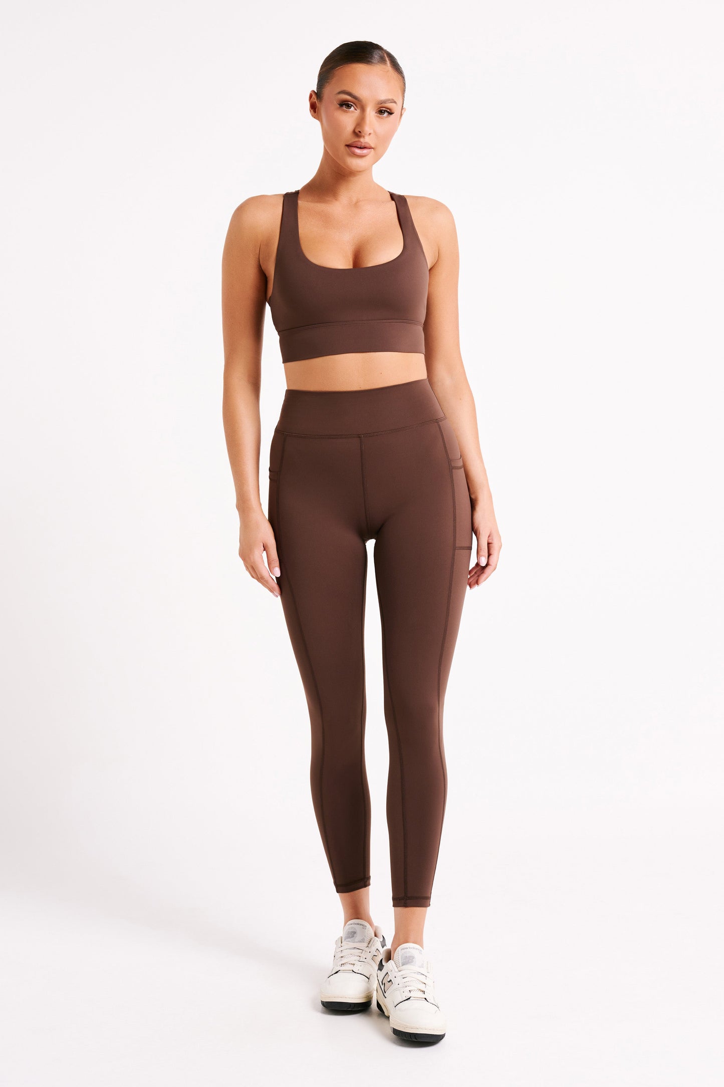 Briar V Back Leggings With Pockets - Dark Chocolate