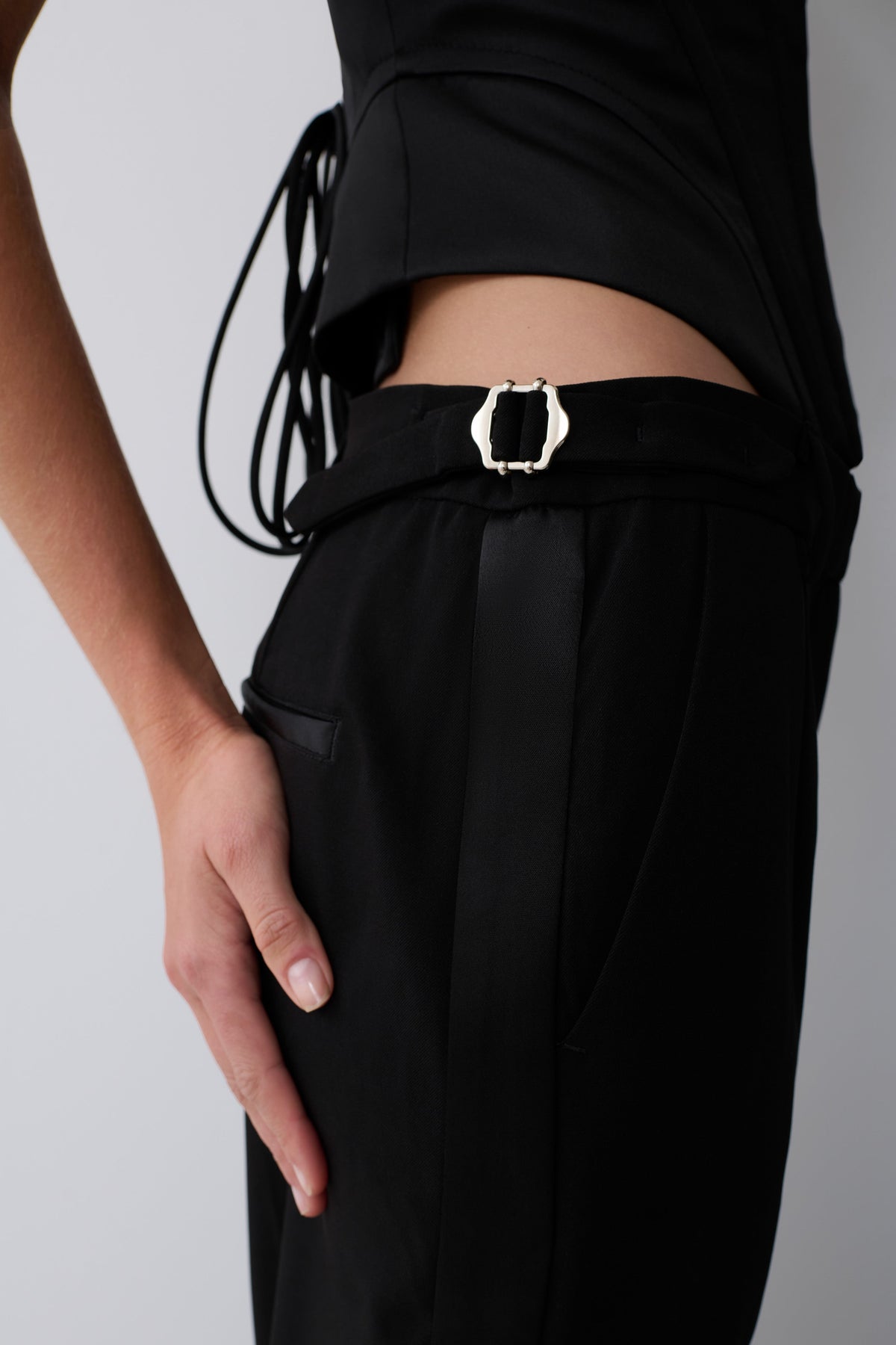 Theodora Straight Leg Pants - Black