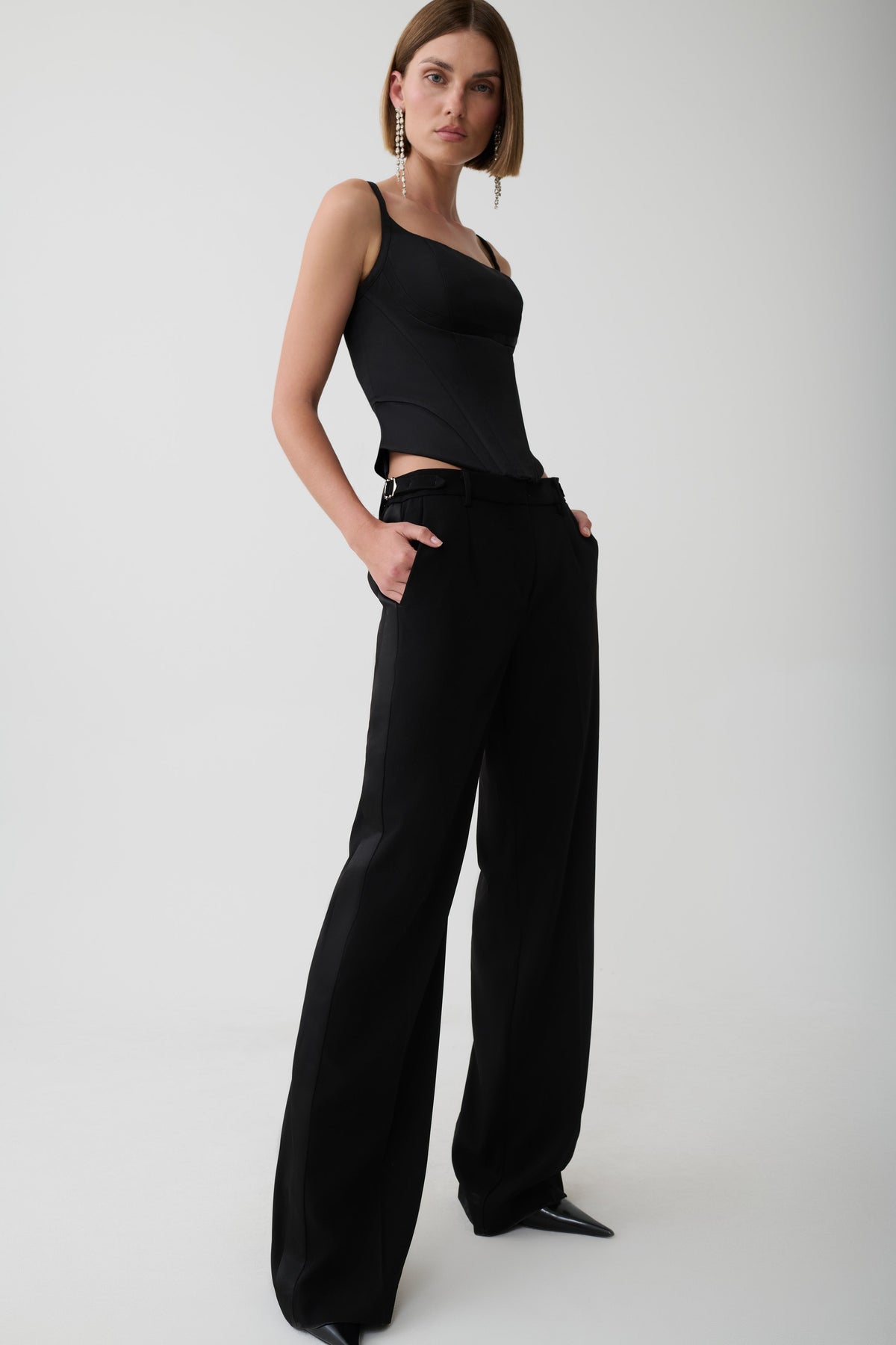 Theodora Straight Leg Pants - Black
