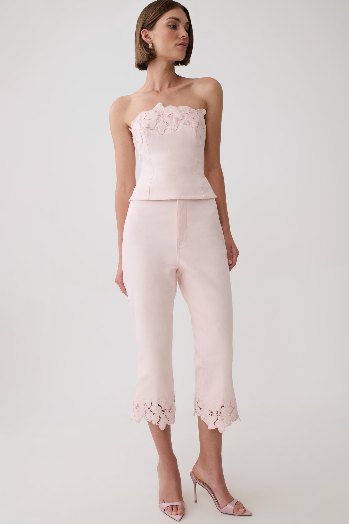 Tillie Flower Embroidery Denim Capris - Baby Pink