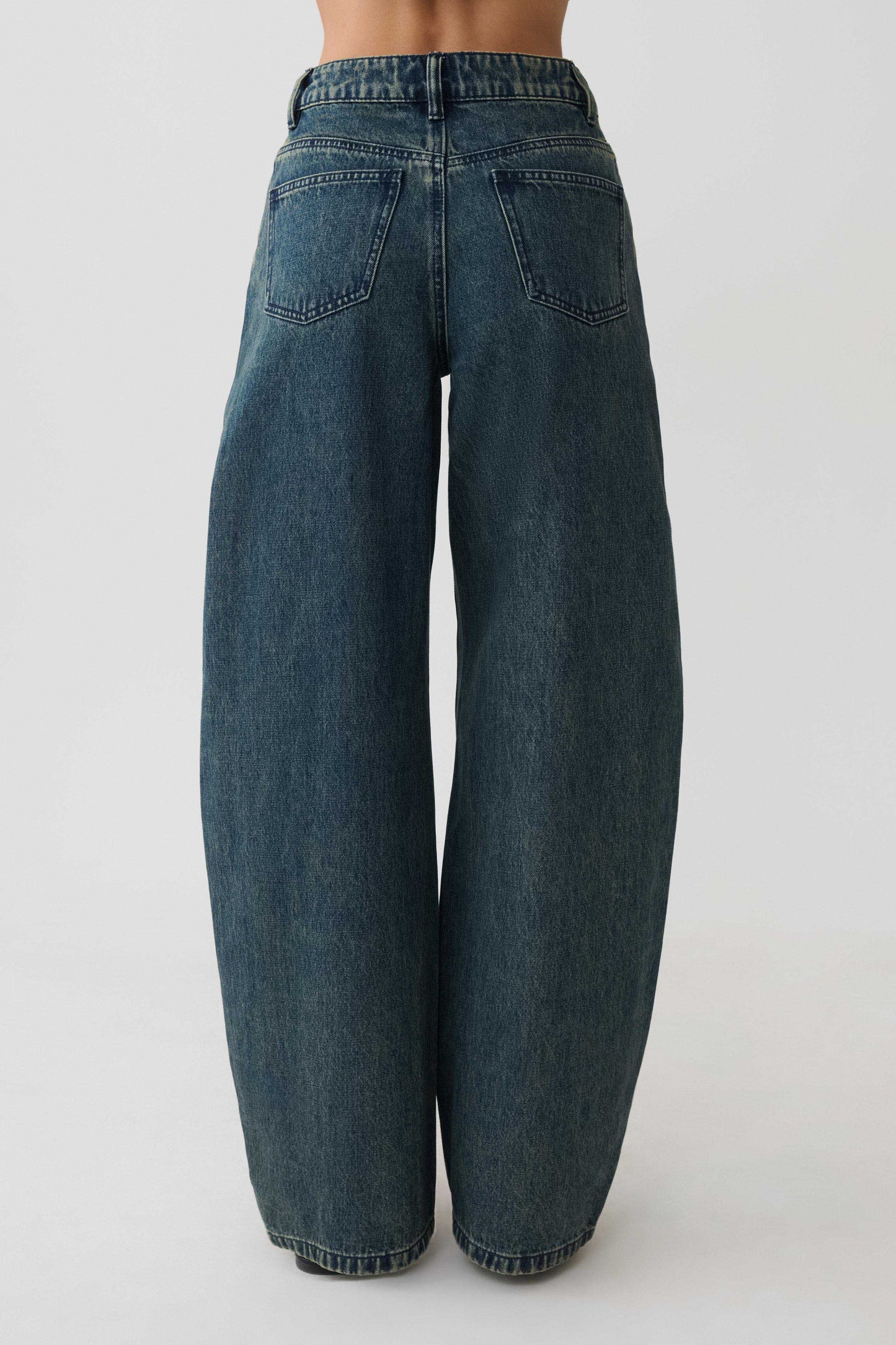 Stephanie Barrel Denim Jeans - Vintage Blue
