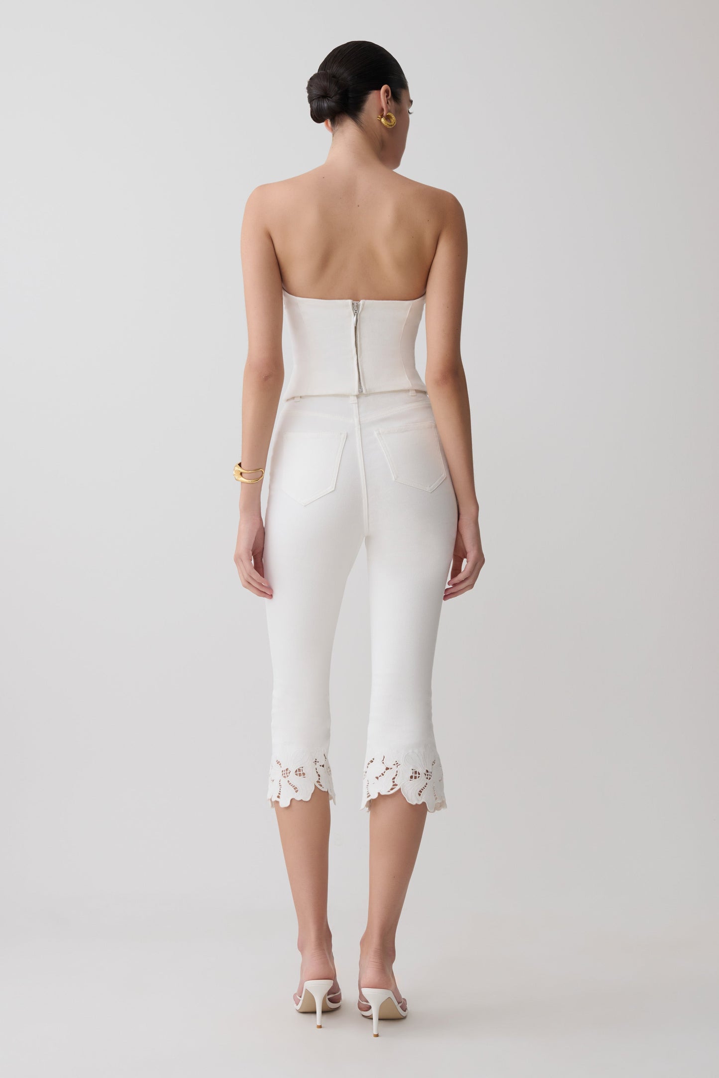 Tillie Flower Embroidery Denim Capris - White