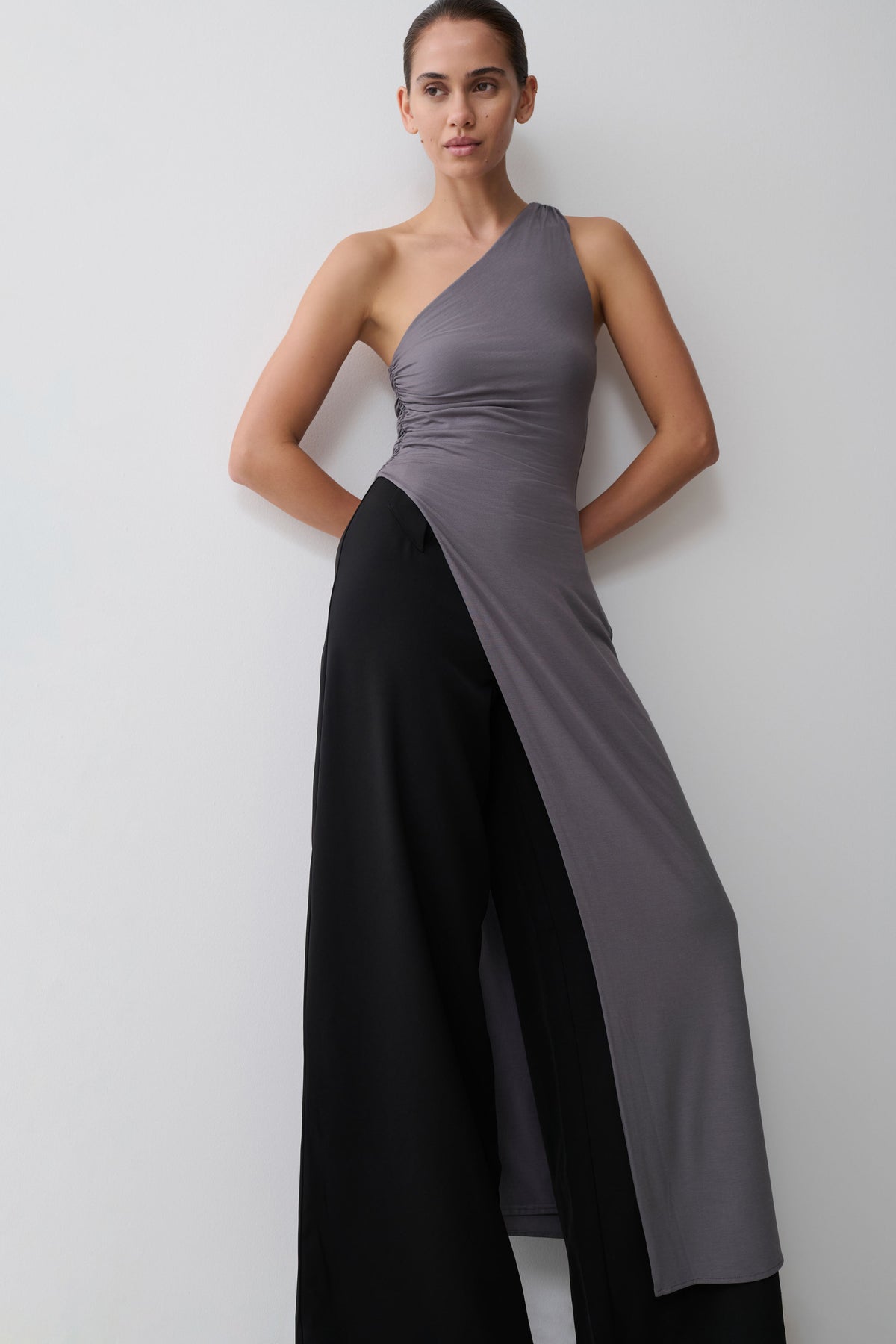Coriona Long Line Top With Front Cut Out - Grey #3