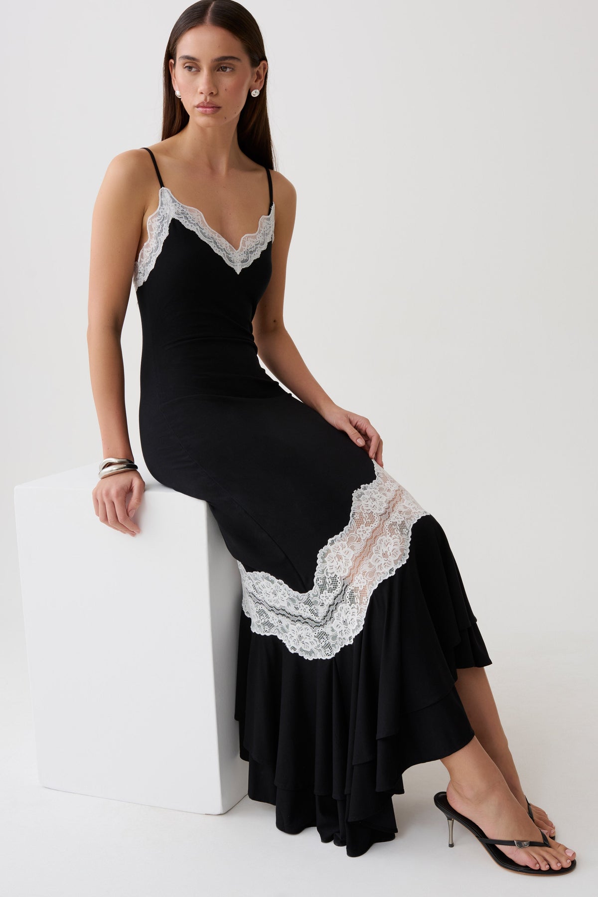 Annis Frilled Hem Lace Midi Dress - Black/White #7