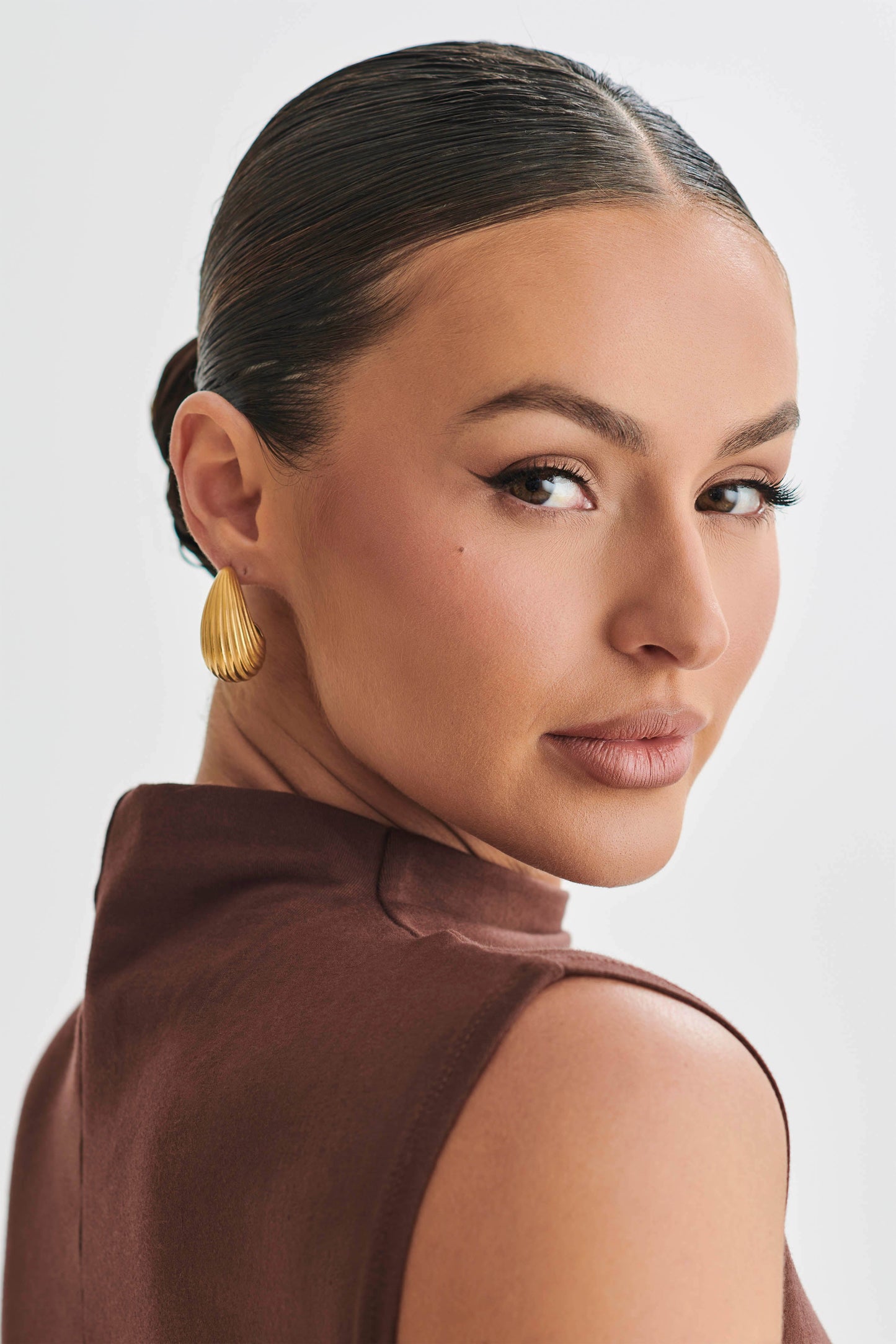 Sloane C Shape Hoop Earrings - Gold