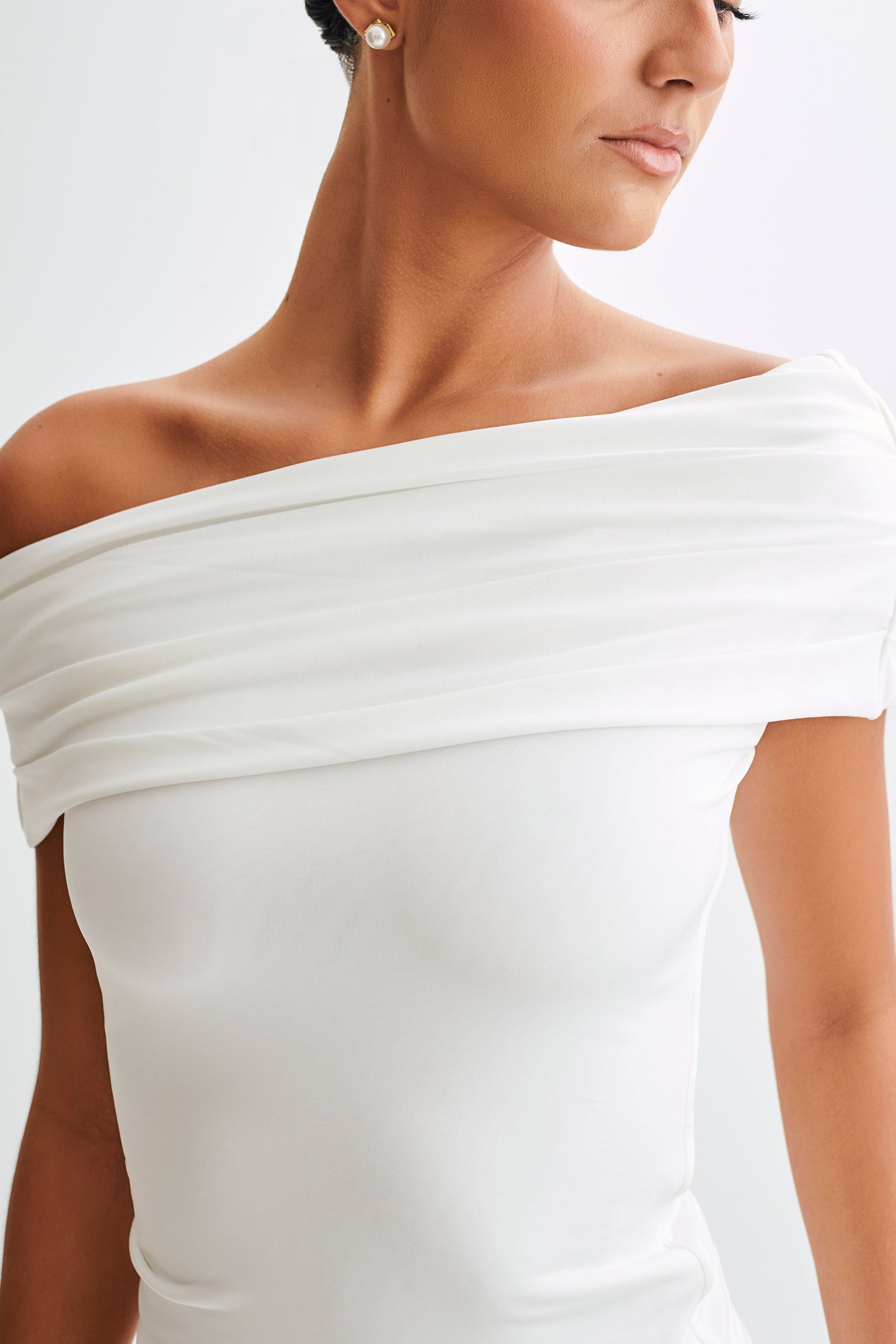 Cassandra Off Shoulder Slinky Top - White