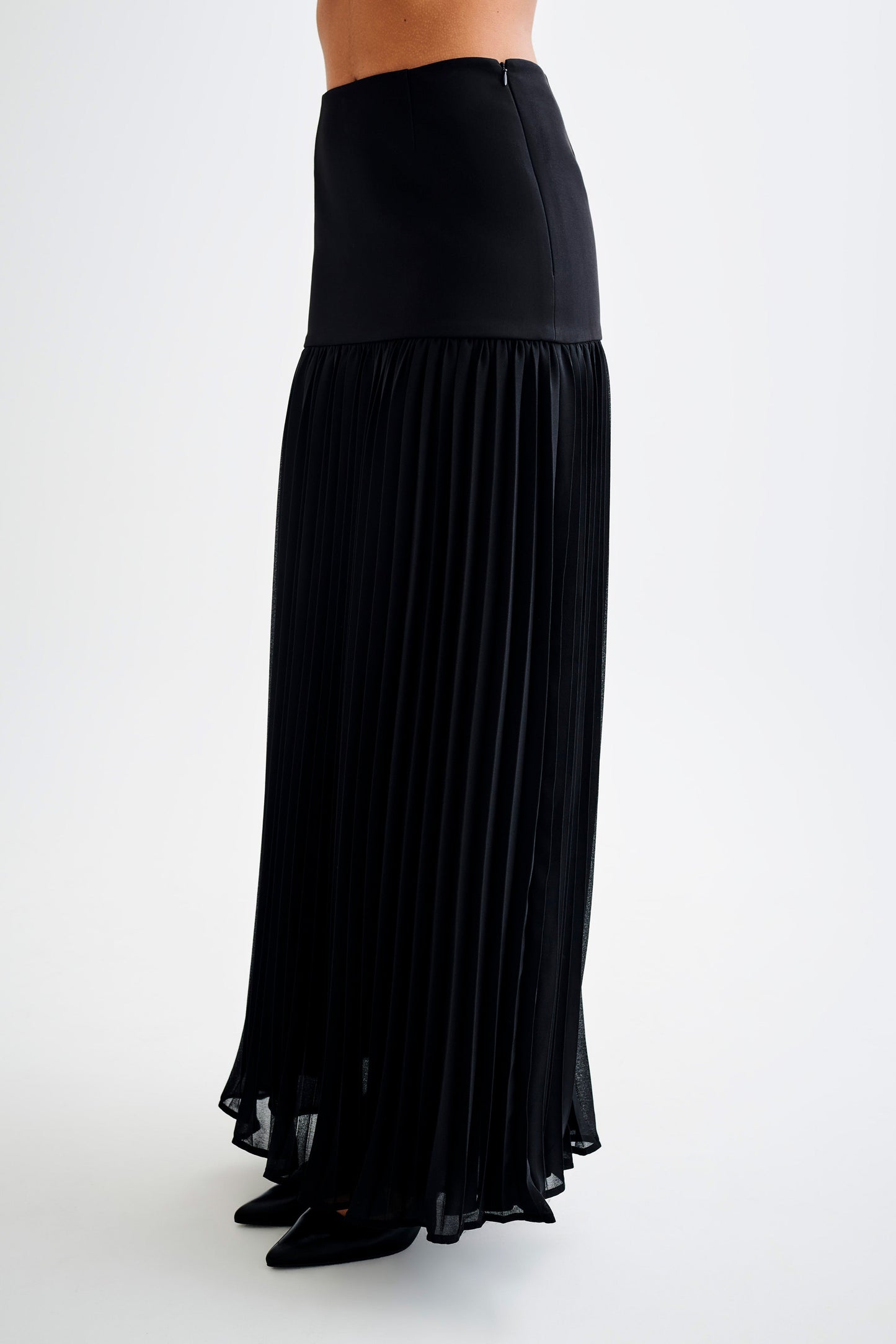 Jillian Pleated Maxi Skirt - Black