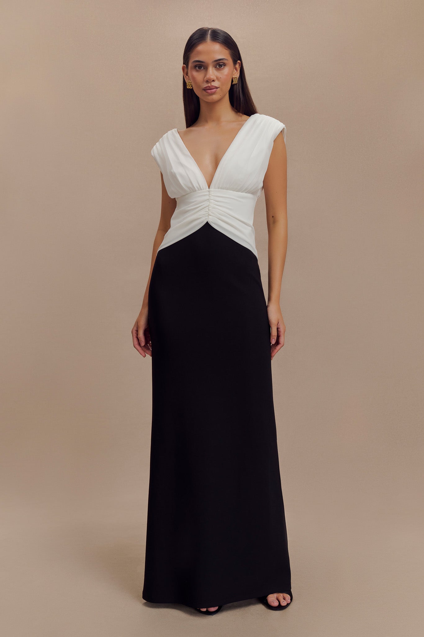 Monique Contrast Maxi Dress - Black