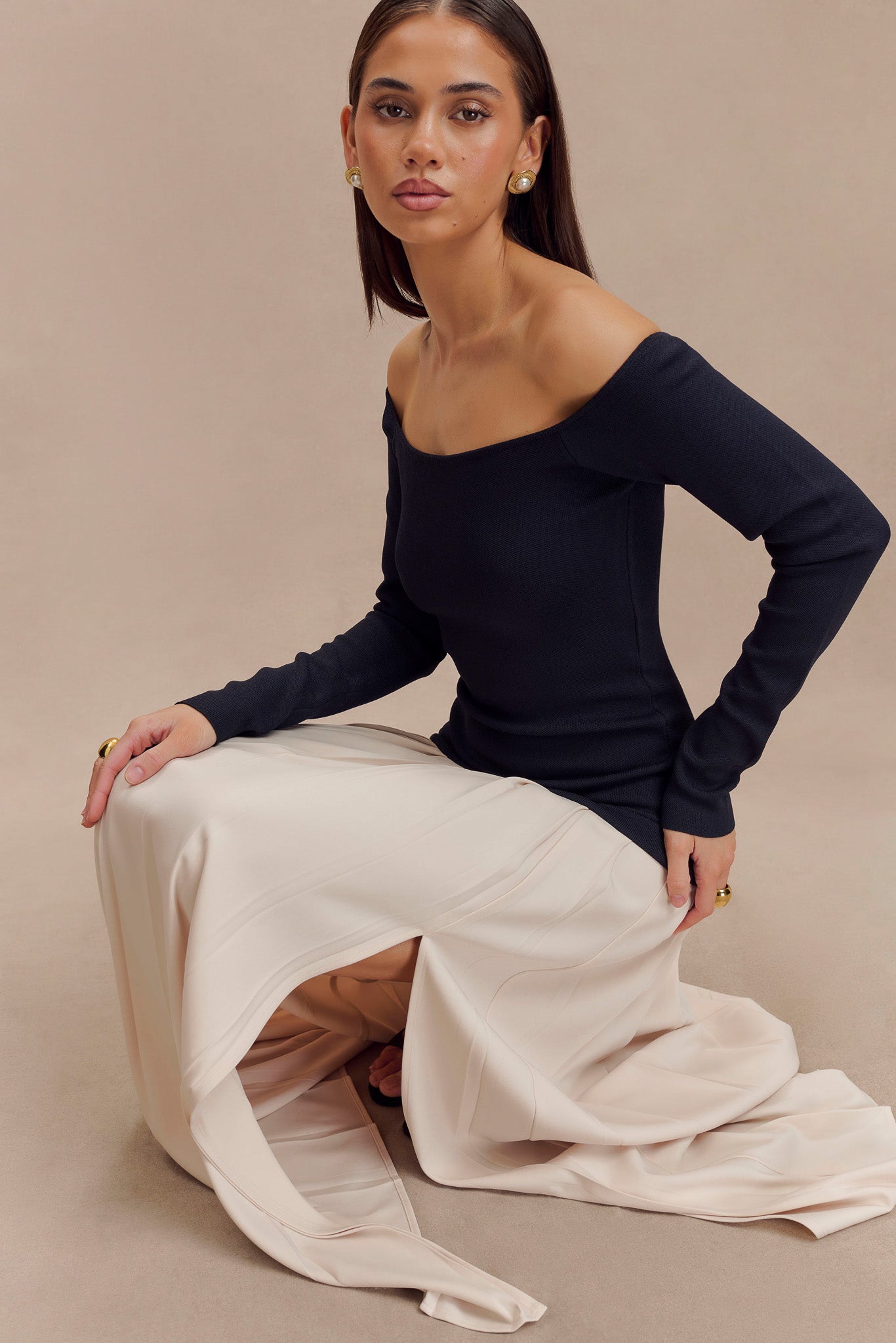 Presley Contrast Knit Off Shoulder Maxi Dress - Navy And Cream #4