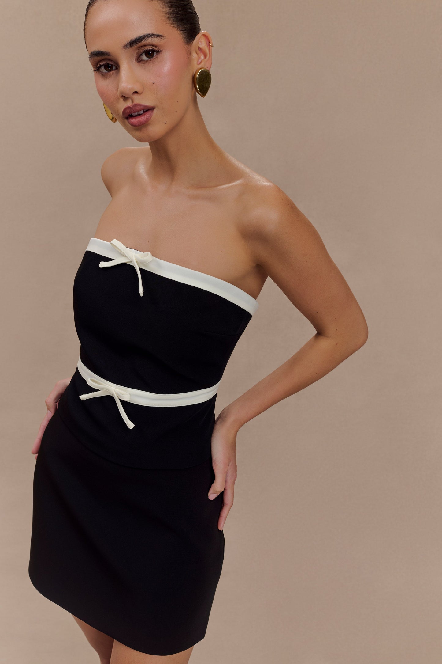 Aisha Strapless Suiting Top With Contrast Bows - Black & White