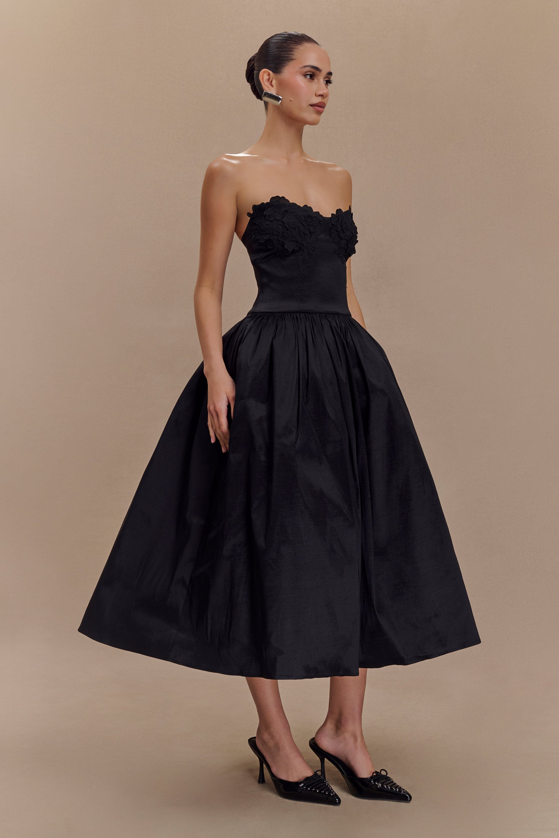 Elyssa Embroidered Midi Dress - Black #4