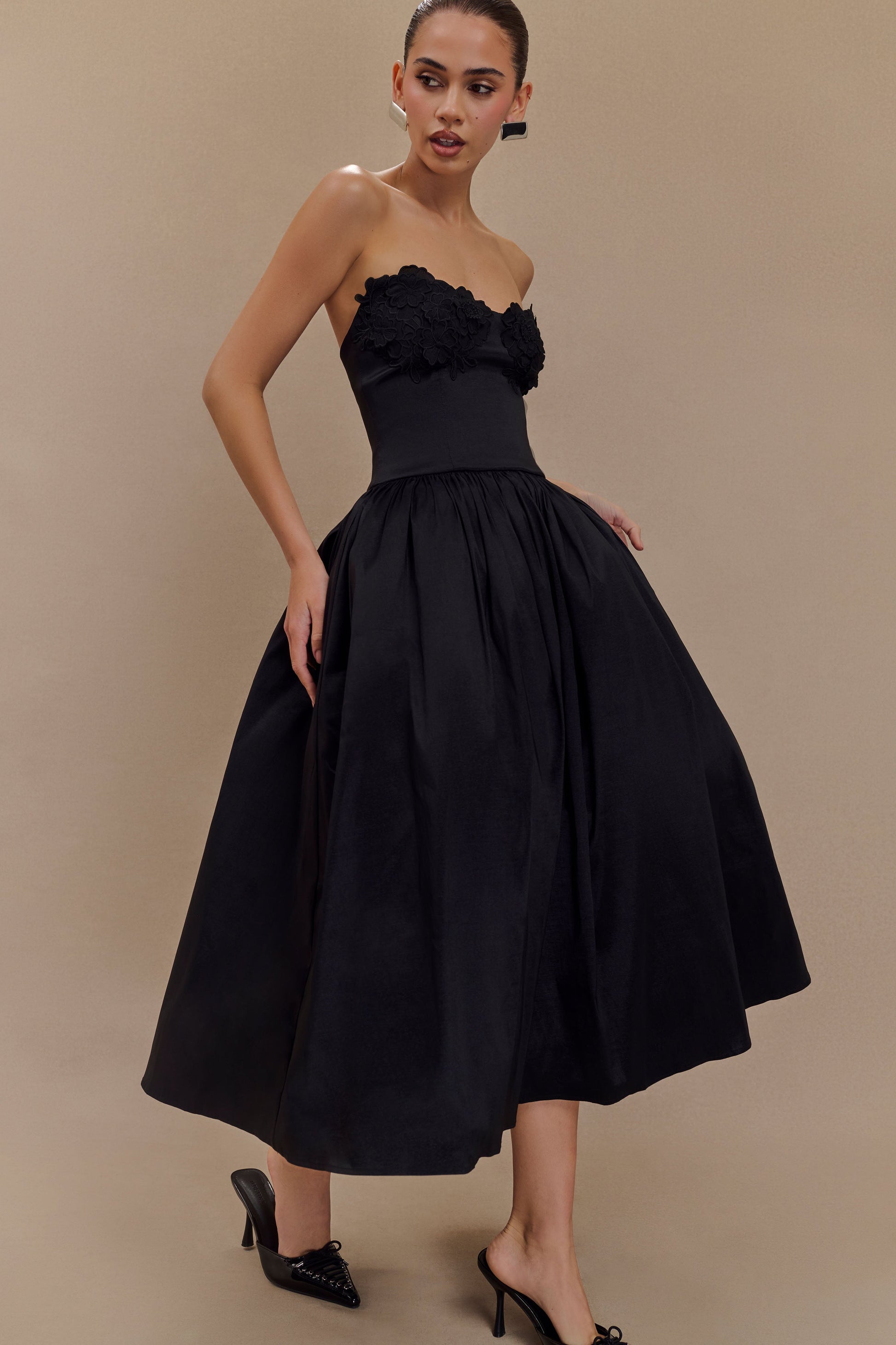 Elyssa Embroidered Midi Dress - Black #3