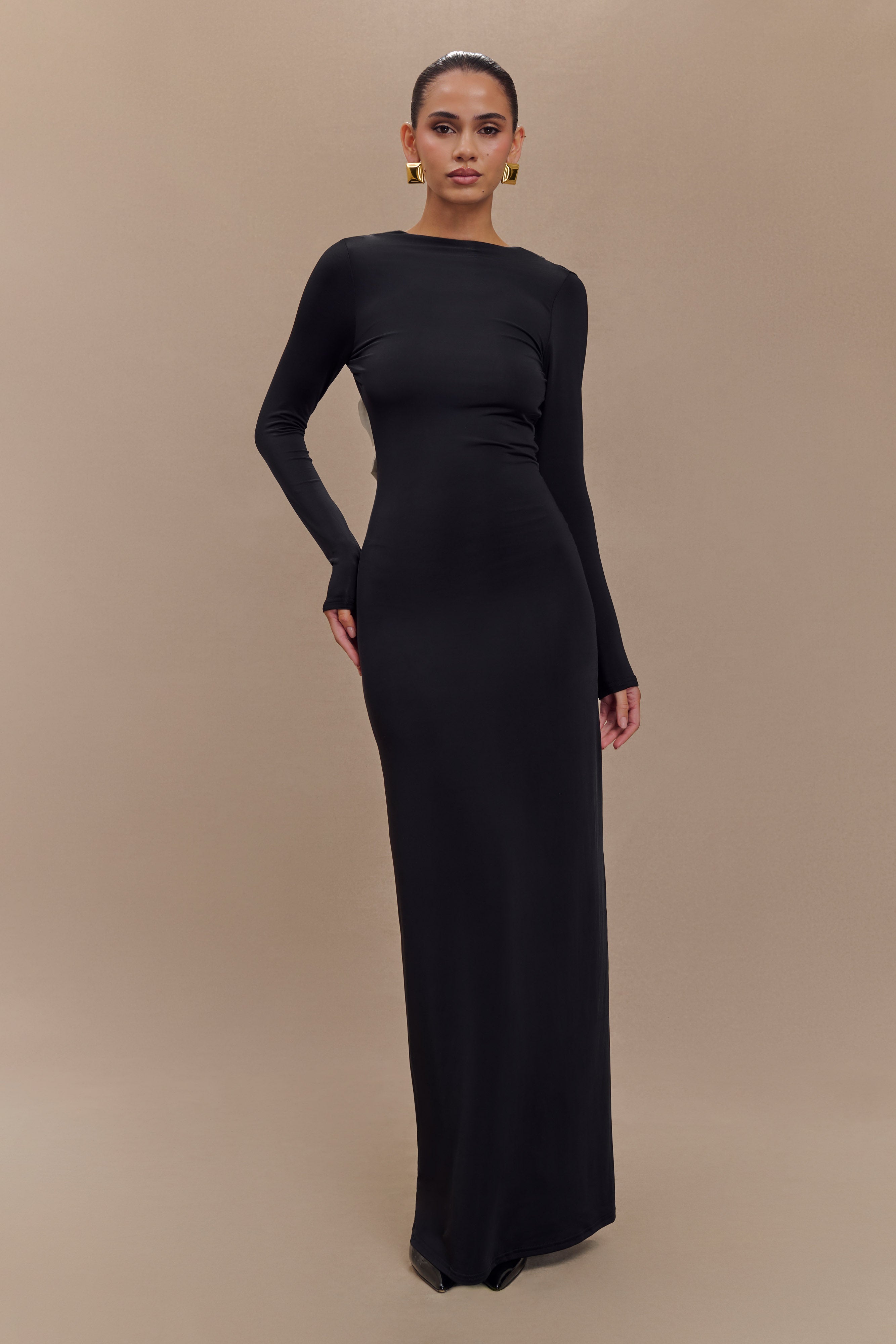 Bennett Slinky Long Sleeve Maxi Dress - Black/White | MESHKI UK
