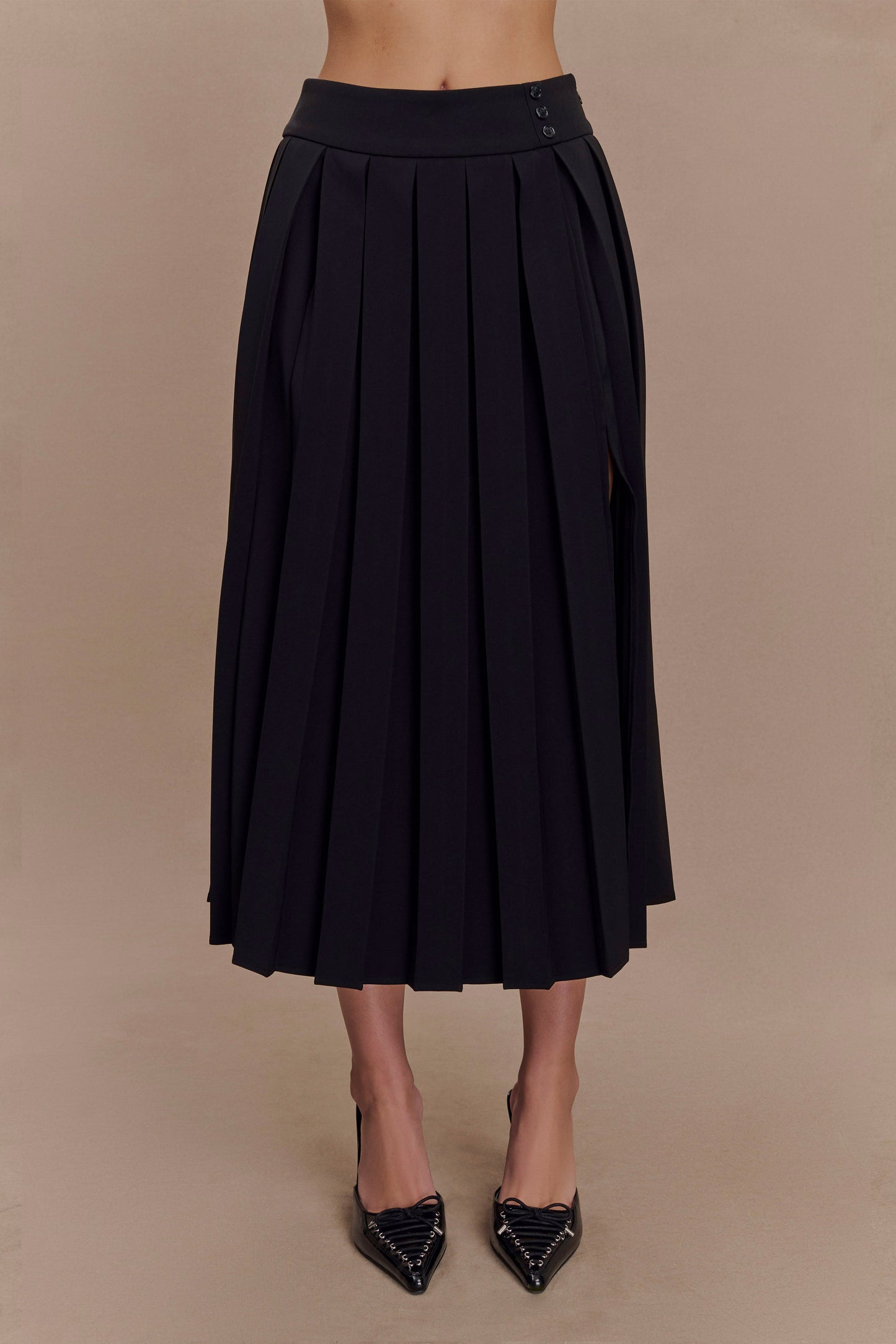 Sunny Pleated Midi Skirt - Black