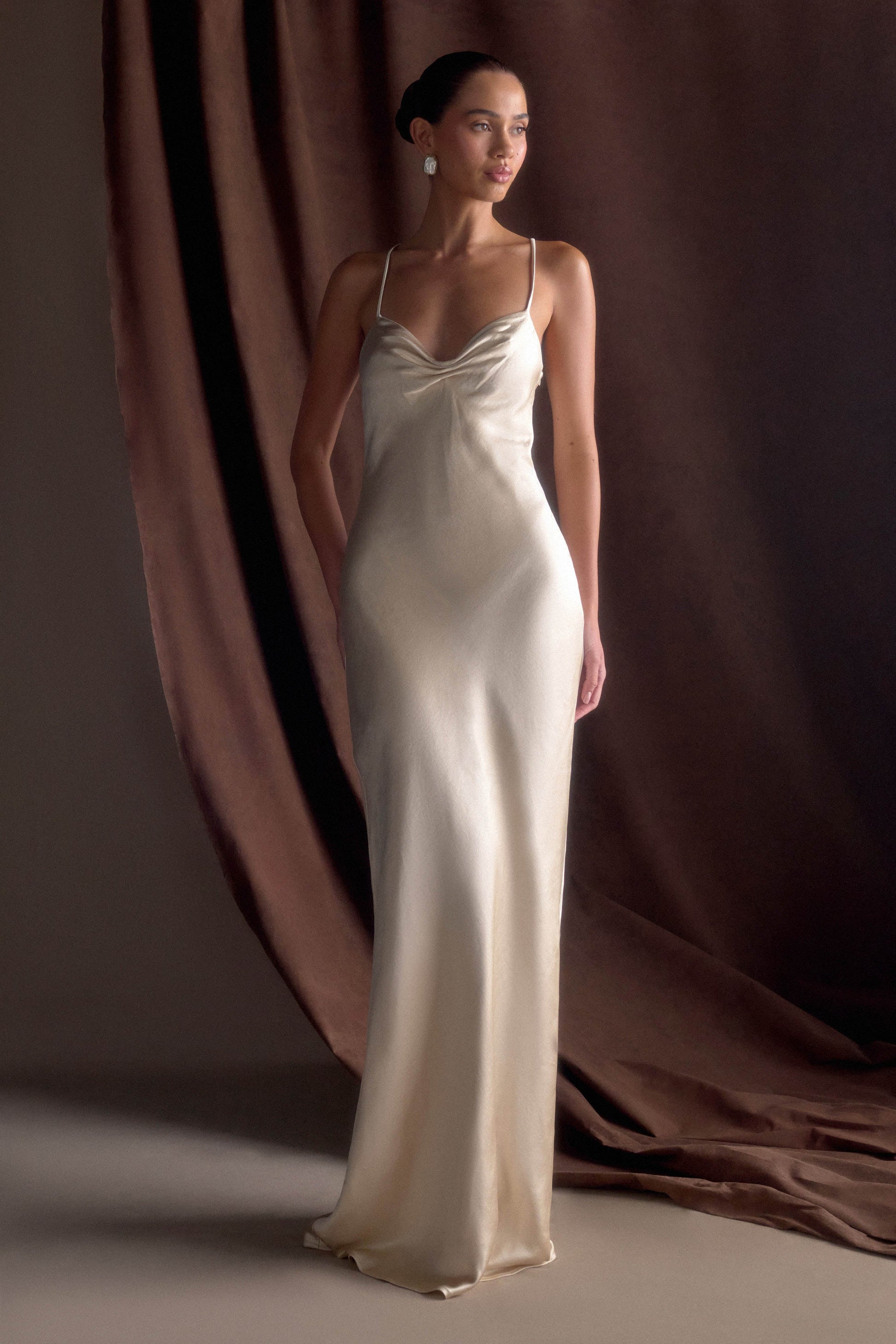 Lilly Sweetheart Satin Maxi Dress - Blush Gold | MESHKI UK Lilly Sweetheart Satin Maxi Dress - Blush Gold | MESHKI UK