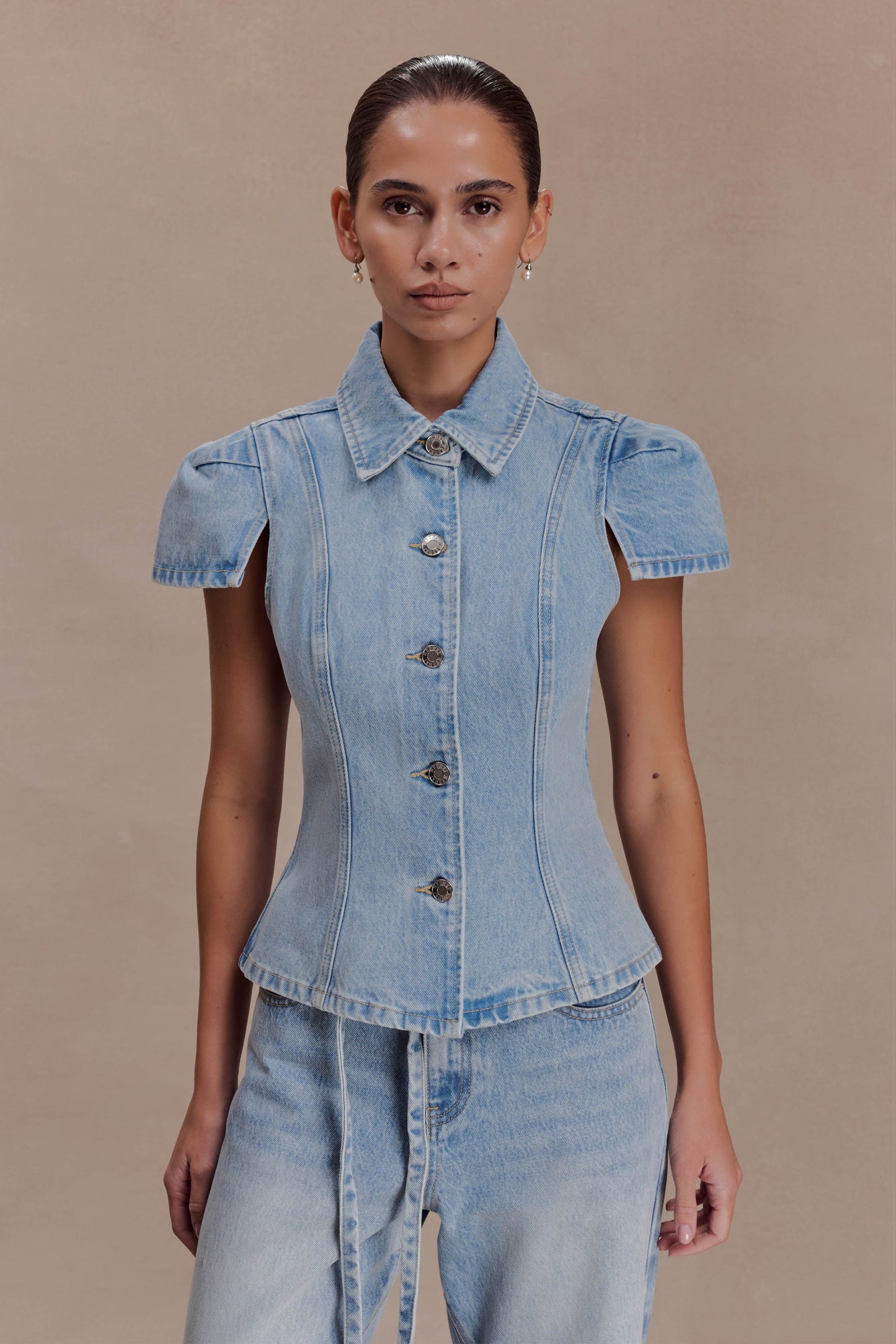 Bently Short Sleeve Denim Top - Washed Light Blue