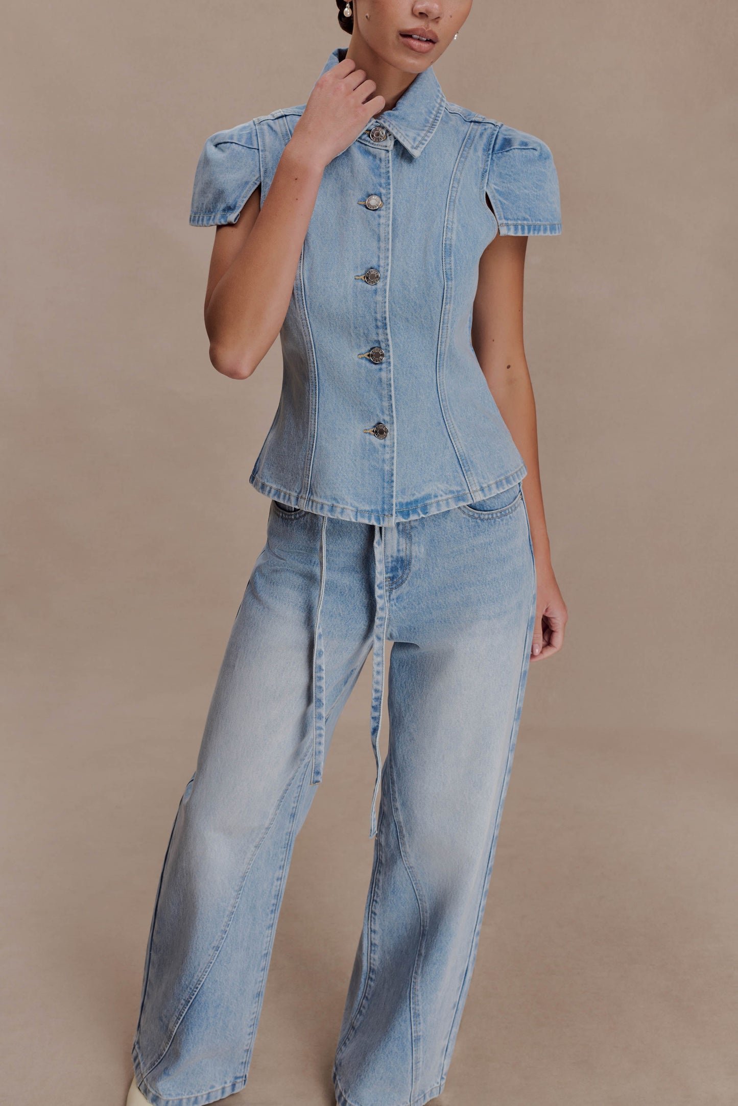 Bently Short Sleeve Denim Top - Washed Light Blue