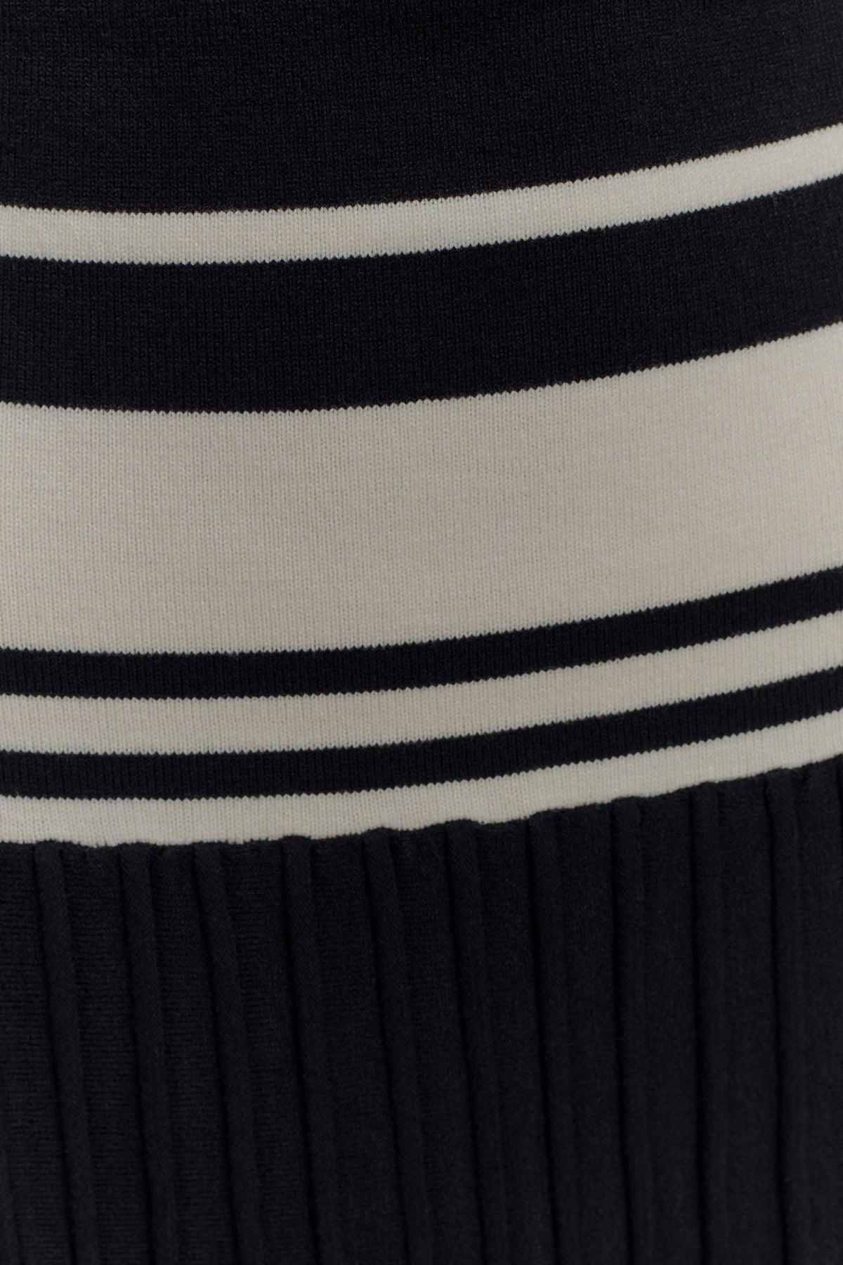 Solaris Strapless Contrast Knit Maxi Dress - Black/White