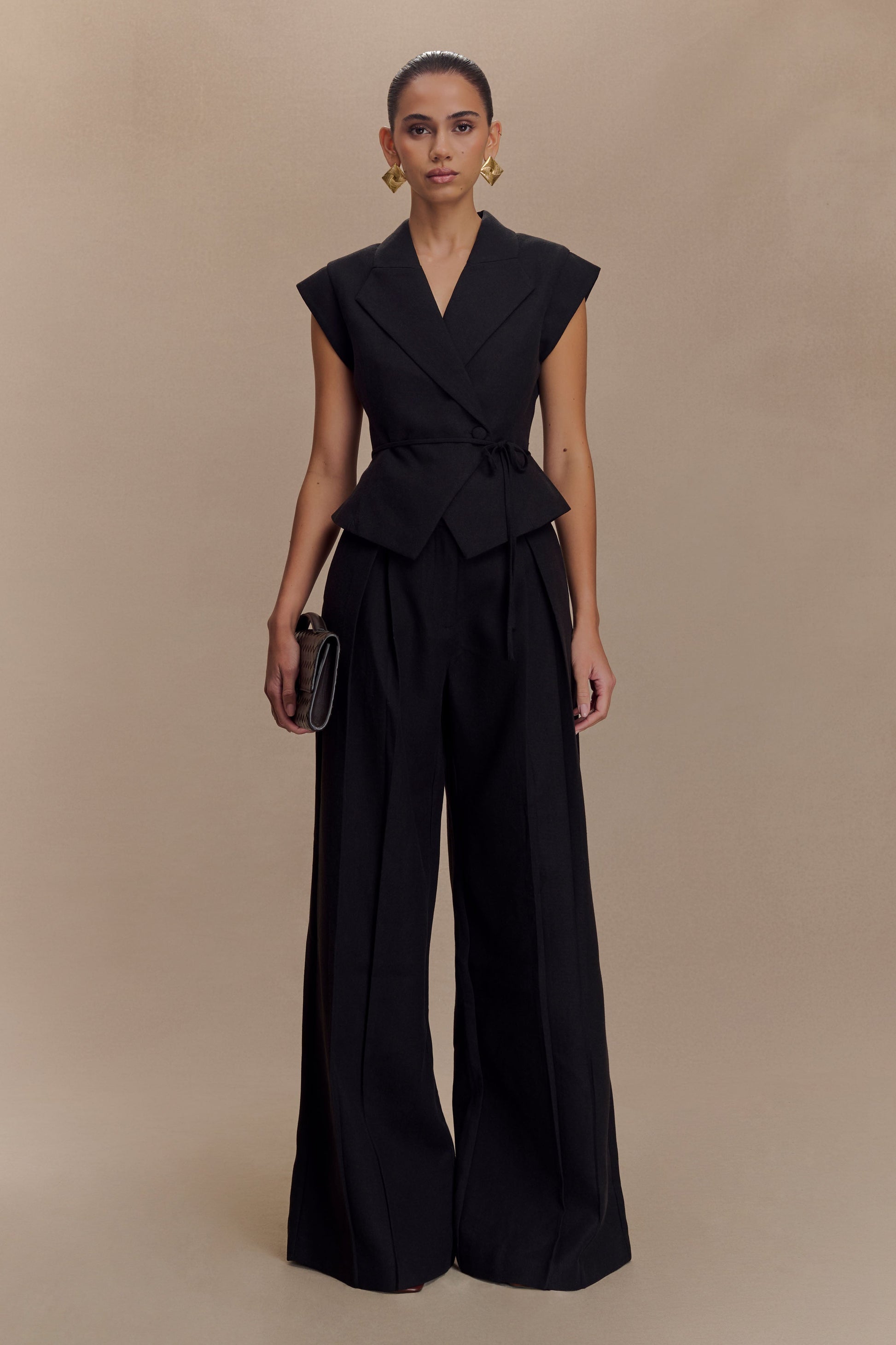 Andina Shortsleeve Linen Top - Black #7