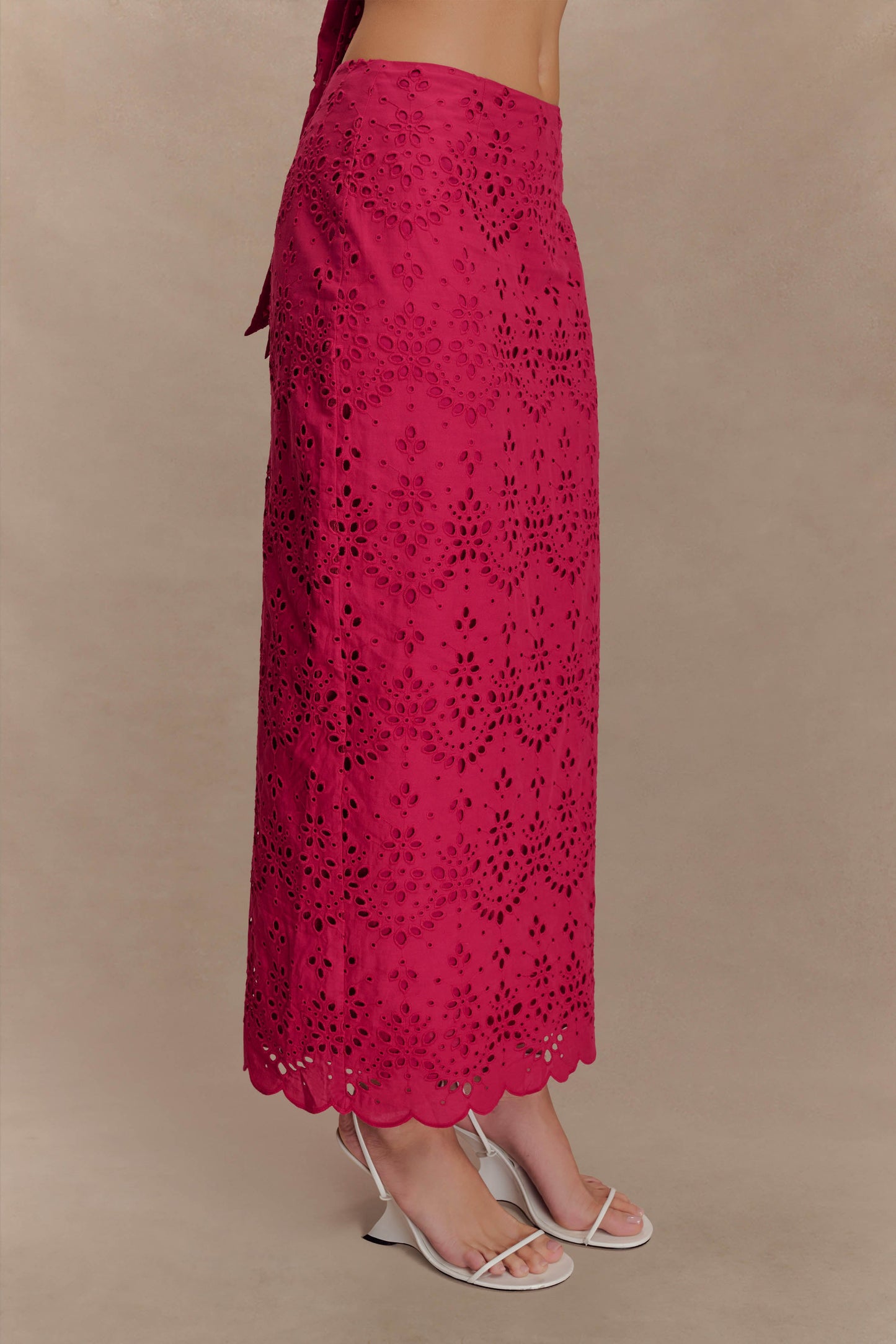 Kensley Broderie Midi Skirt - Dragonfruit