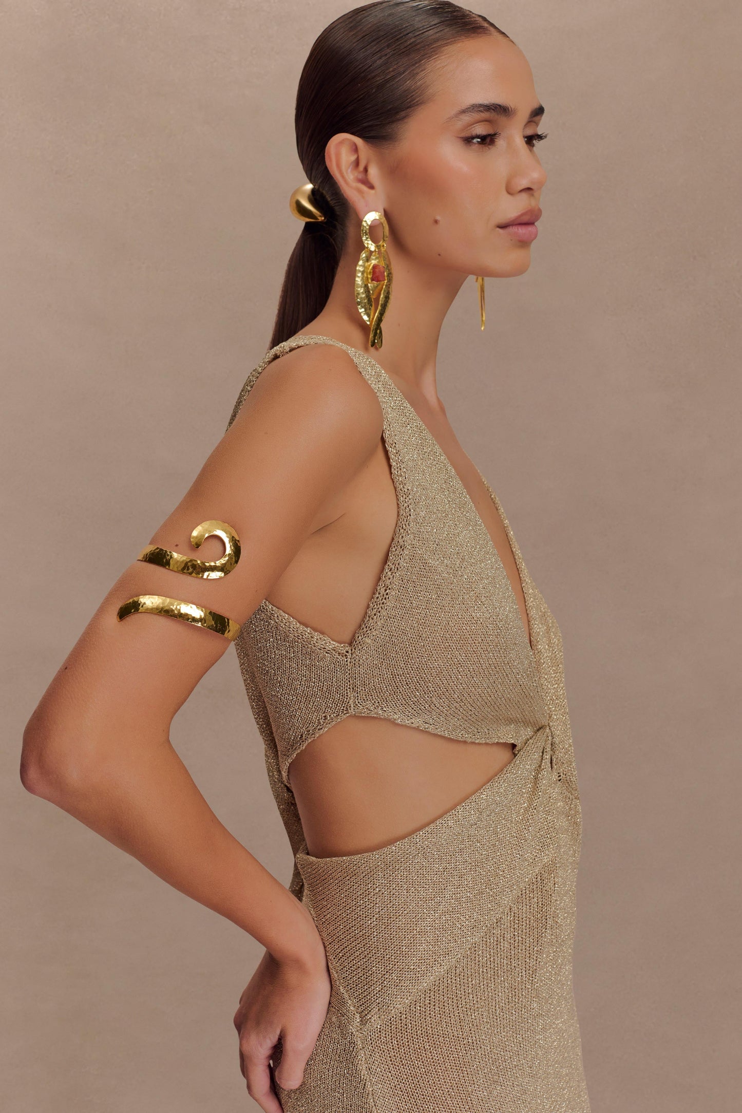 Hyacinth Textured Swirl Arm Band - Gold