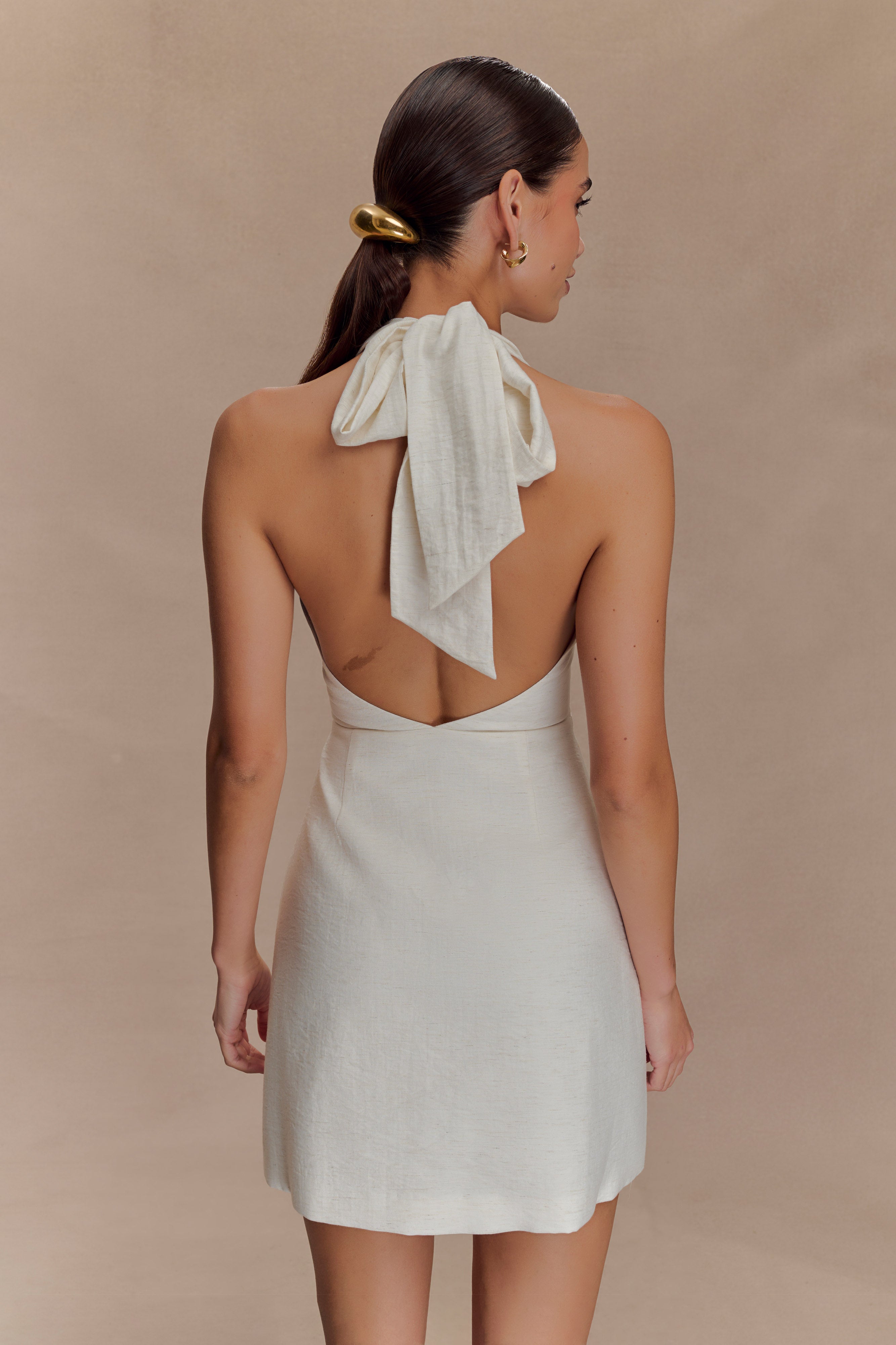 Anya Linen Halter Mini Dress - Oat Marle | MESHKI UK