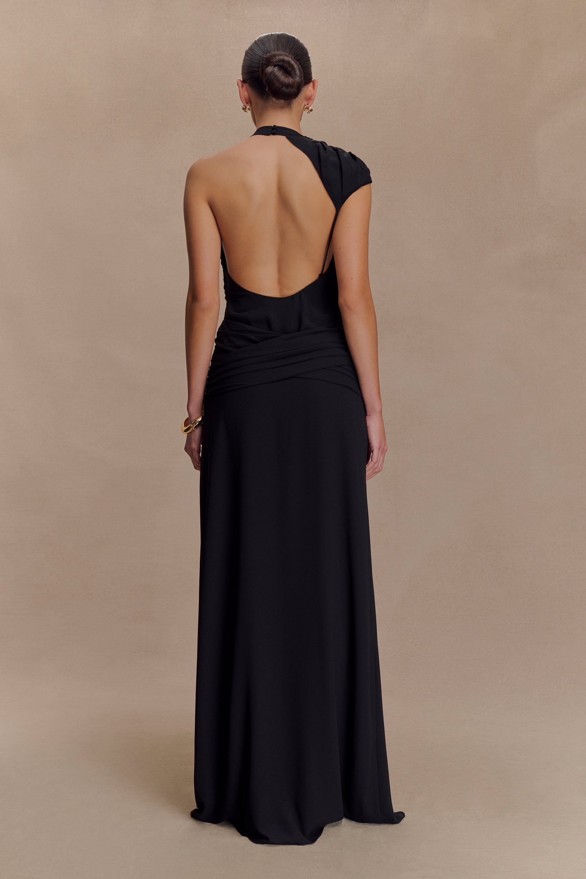 Analia Chiffon Maxi Dress - Black | MESHKI UK Analia Chiffon Maxi Dress - Black | MESHKI UK