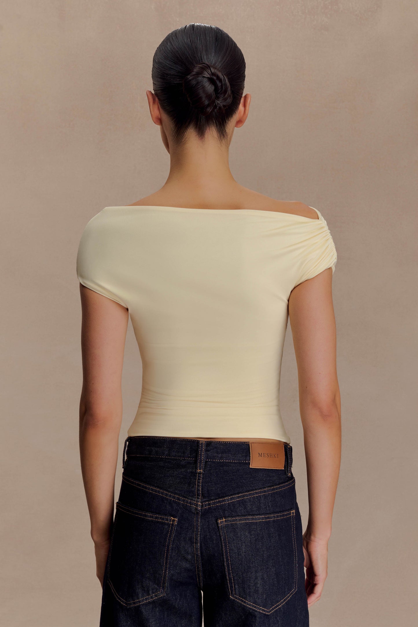 Kinsley Slinky Top With Hardware - Pale Lemon