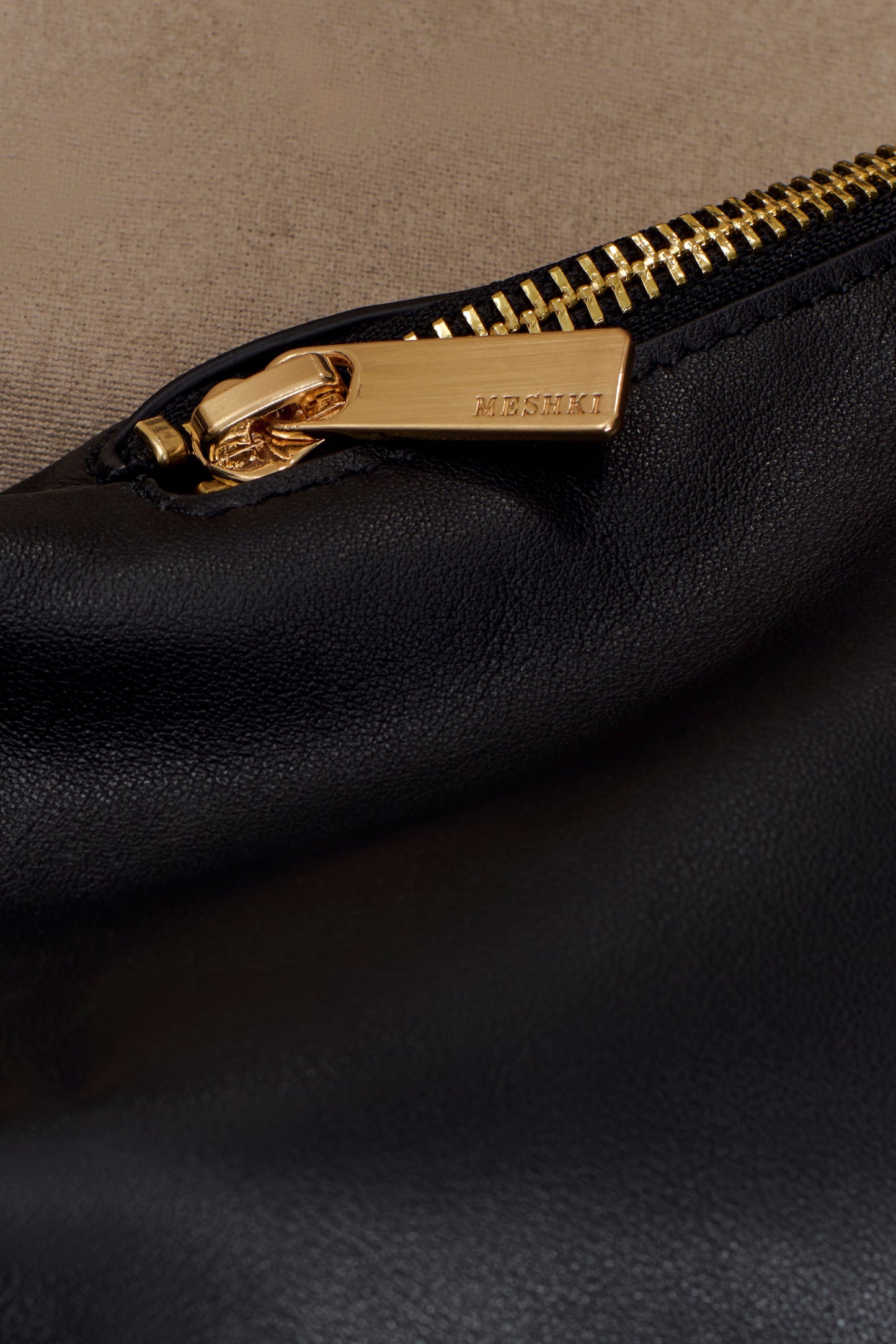 Bristol Croissant Leather Shoulder Bag - Black