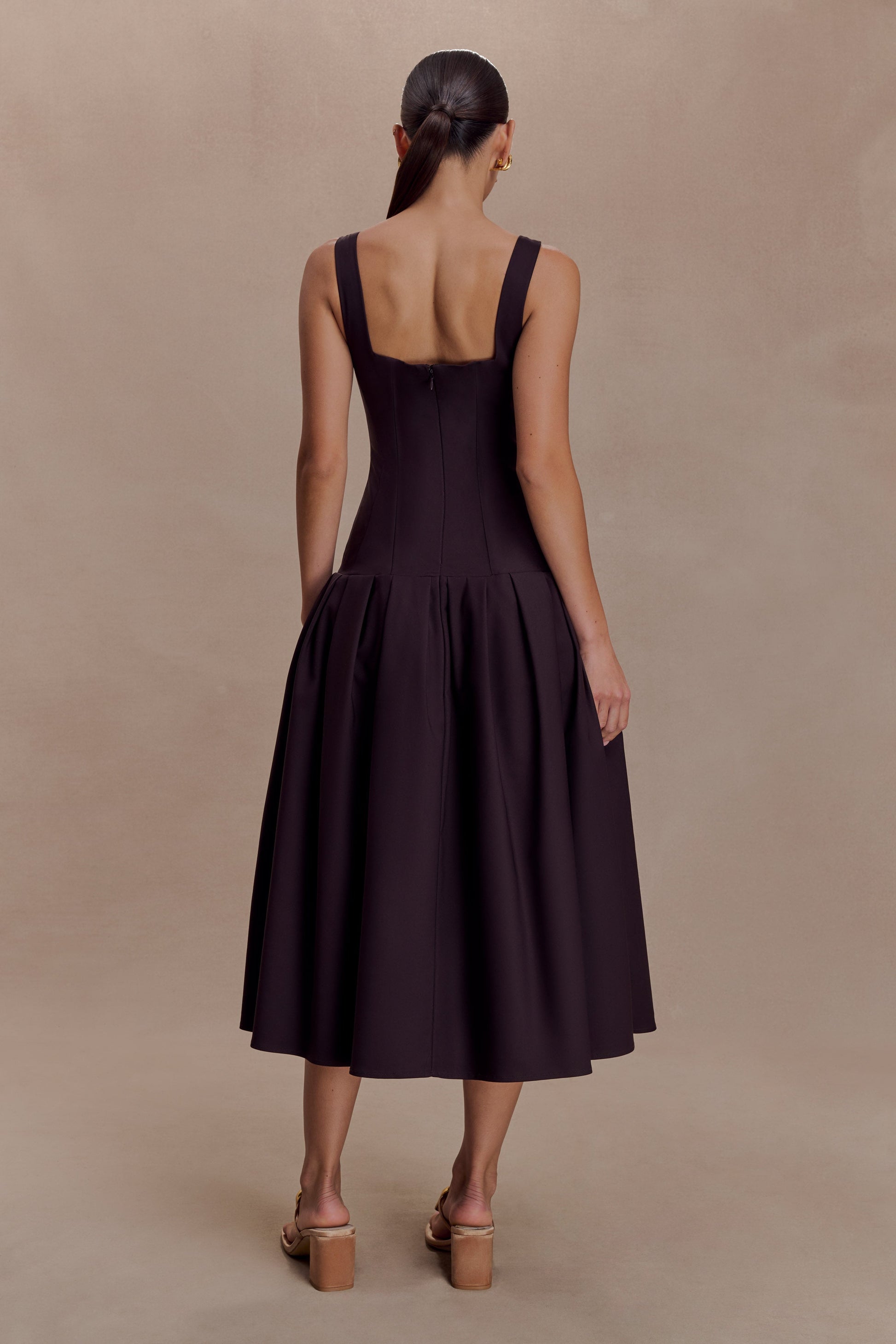 Natascha Drop Waist Cotton Midi Dress - Chocolate | MESHKI UK Natascha Drop Waist Cotton Midi Dress - Chocolate | MESHKI UK