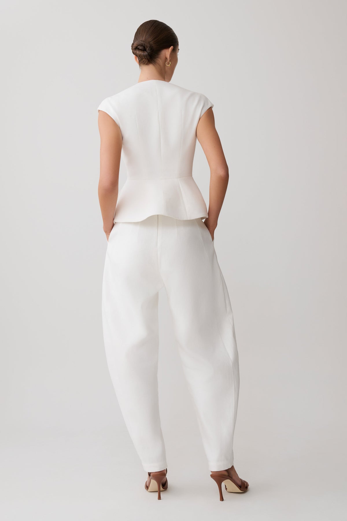 Oriana Linen Oversize Pants - White