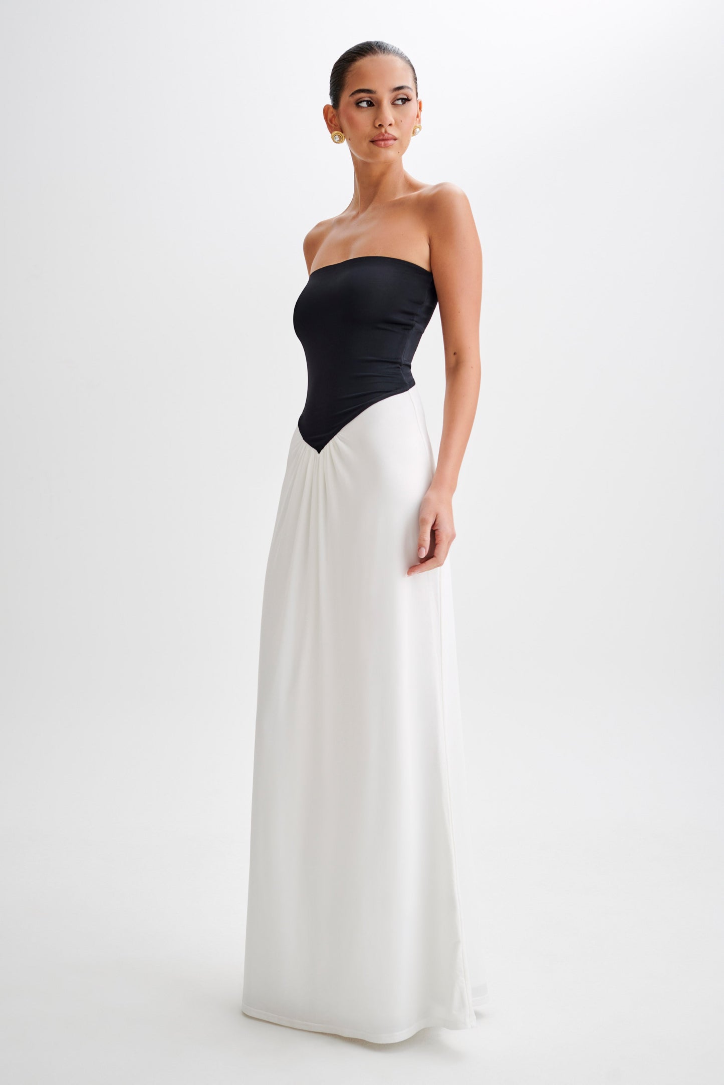 Ruby Strapless Slinky Maxi Dress - Black/White