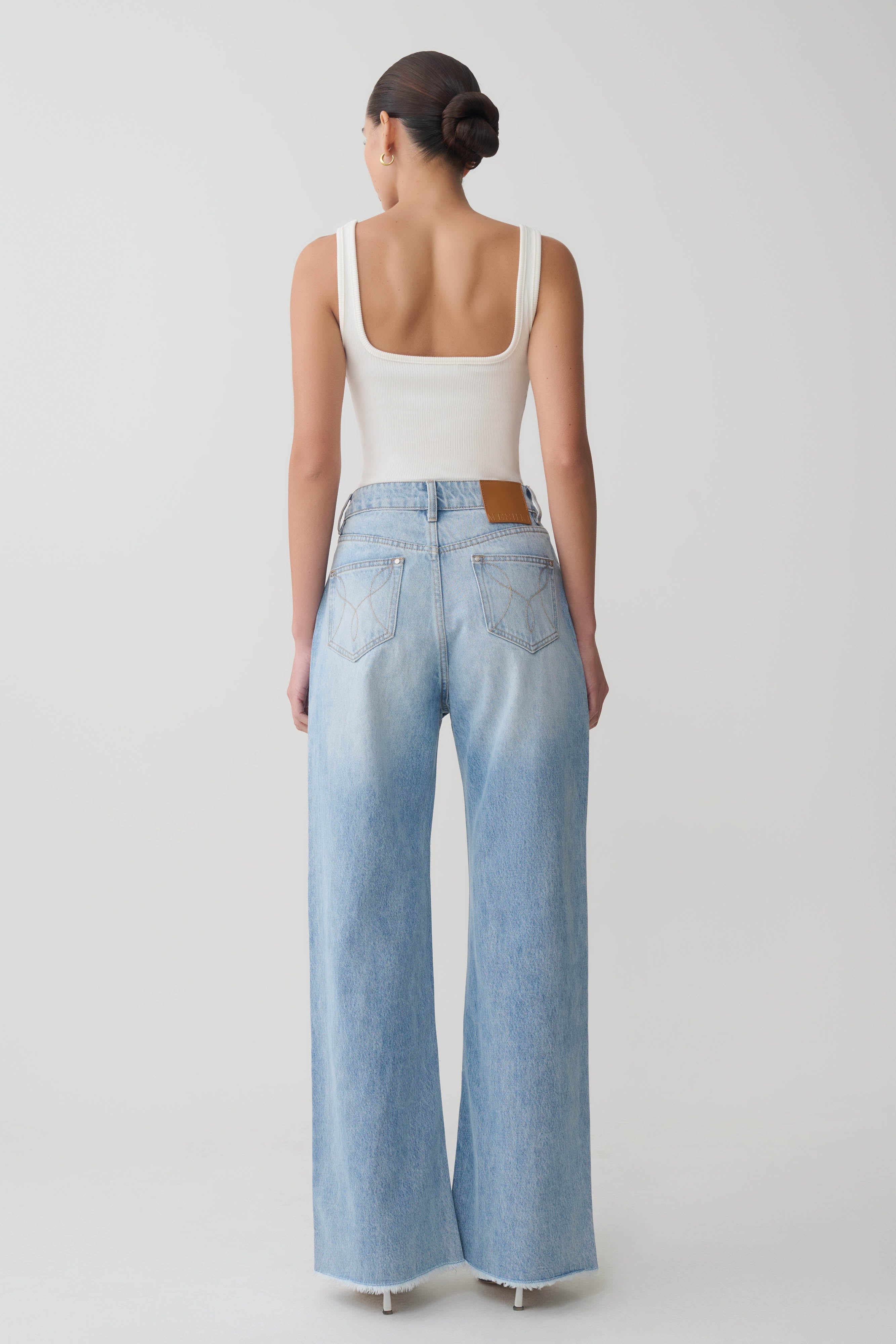 Sebastian Straight Leg Denim Jeans With Fray Hem - Washed Light