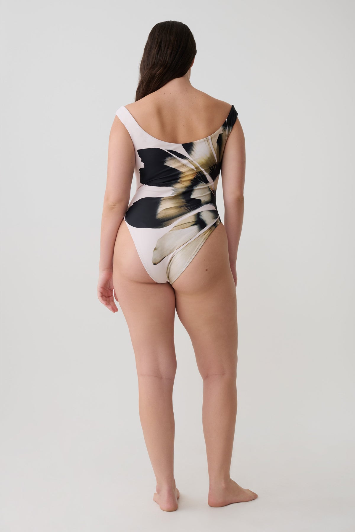 Yumi U-Wire Plunge One Piece Swimsuit - Ivory Base Floral Print #10