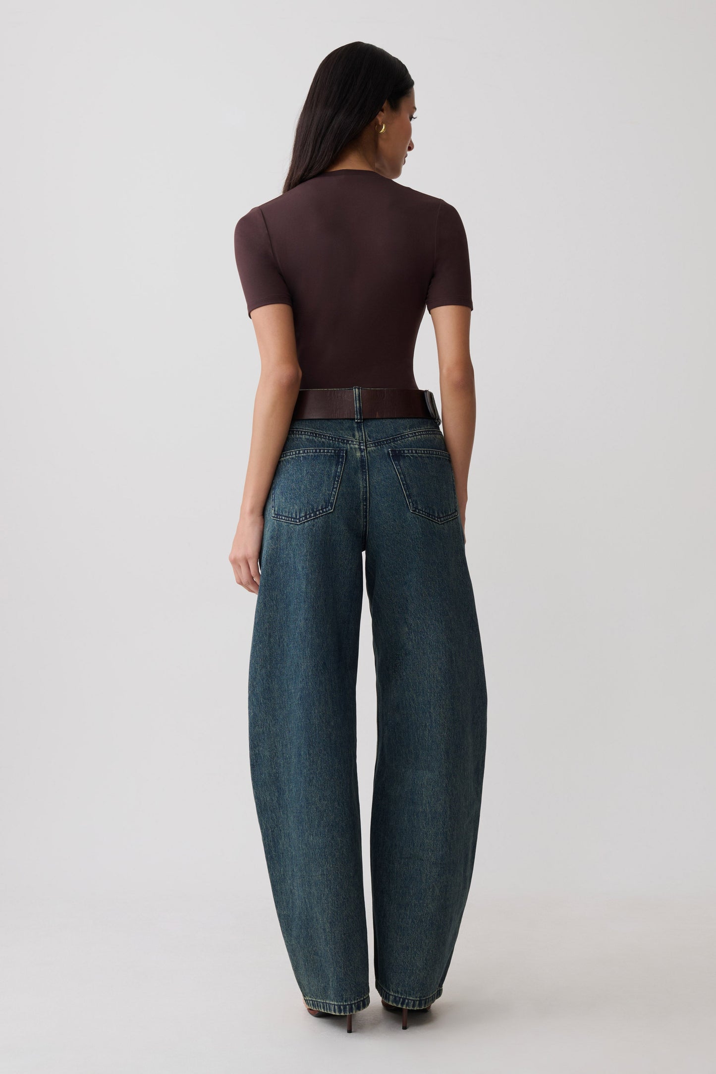 Janelle High V Neck Short Sleeve Top - Chocolate