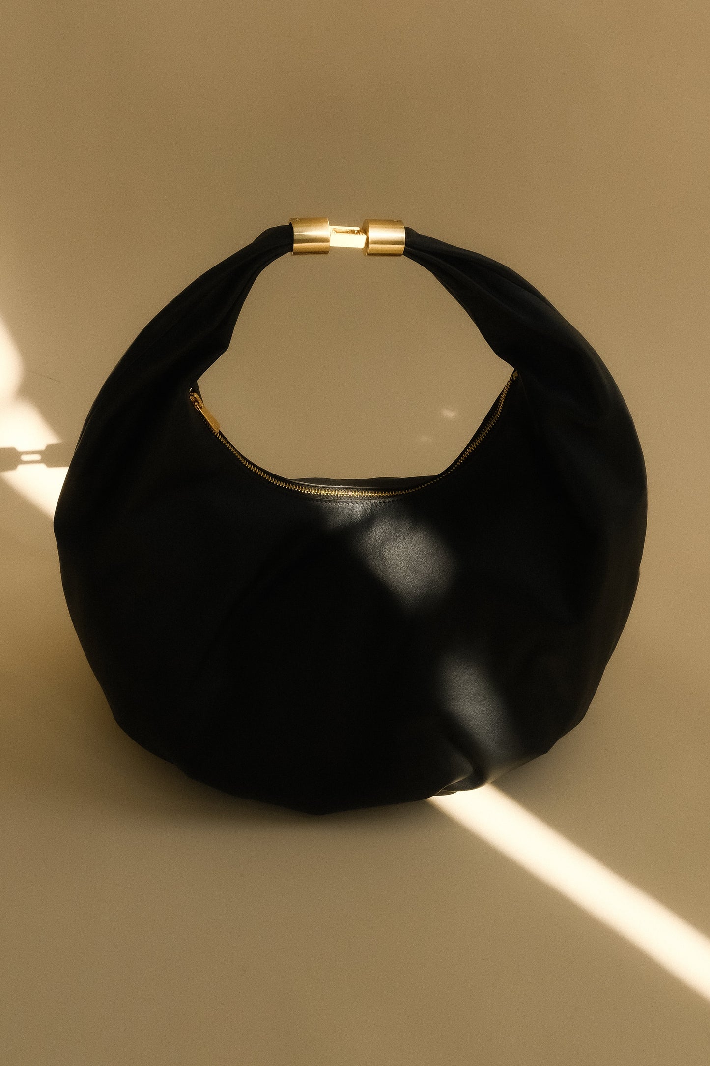 Bristol Large Croissant Leather Shoulder Bag - Black