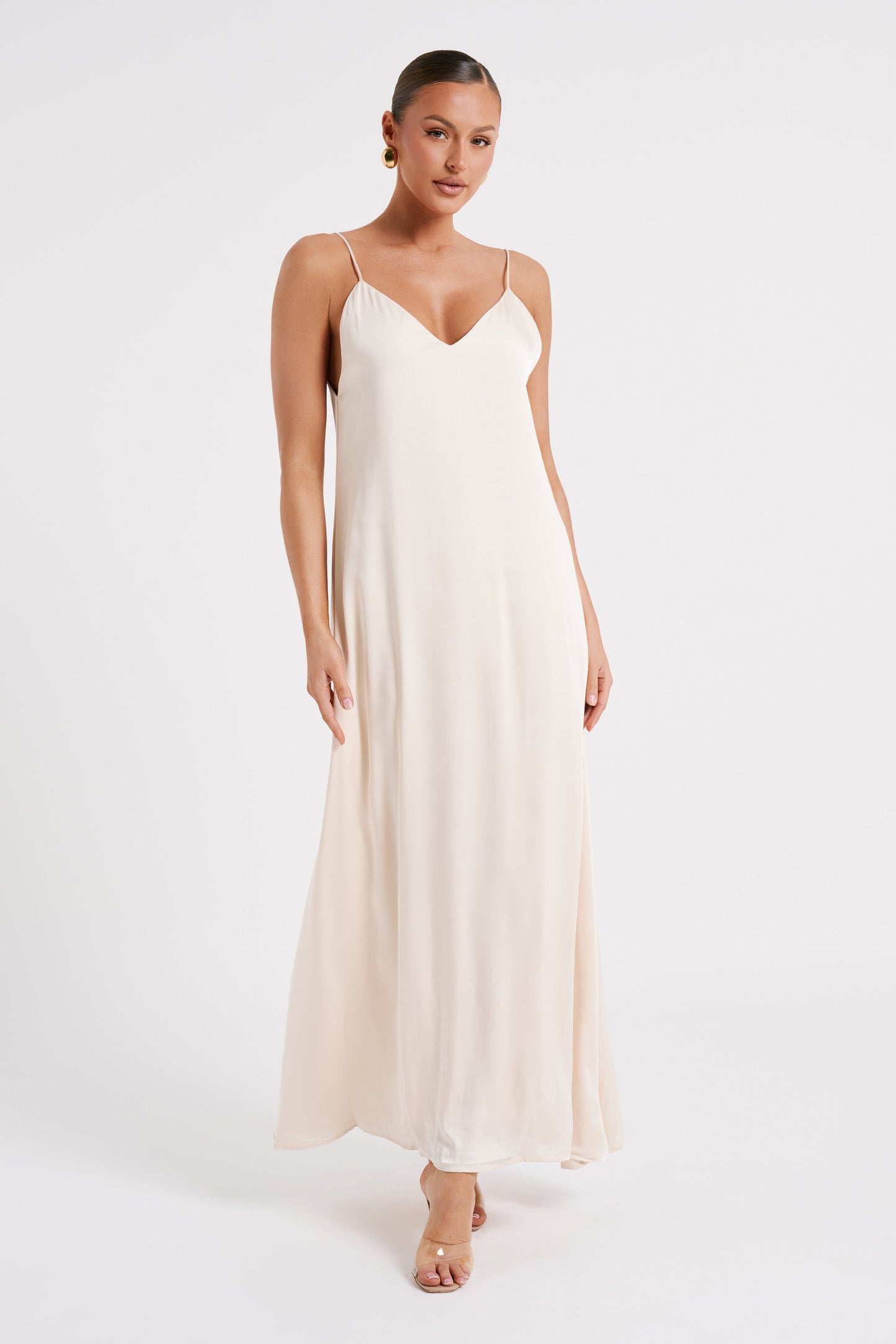 Beatrice Flowy Maxi Dress - Sand