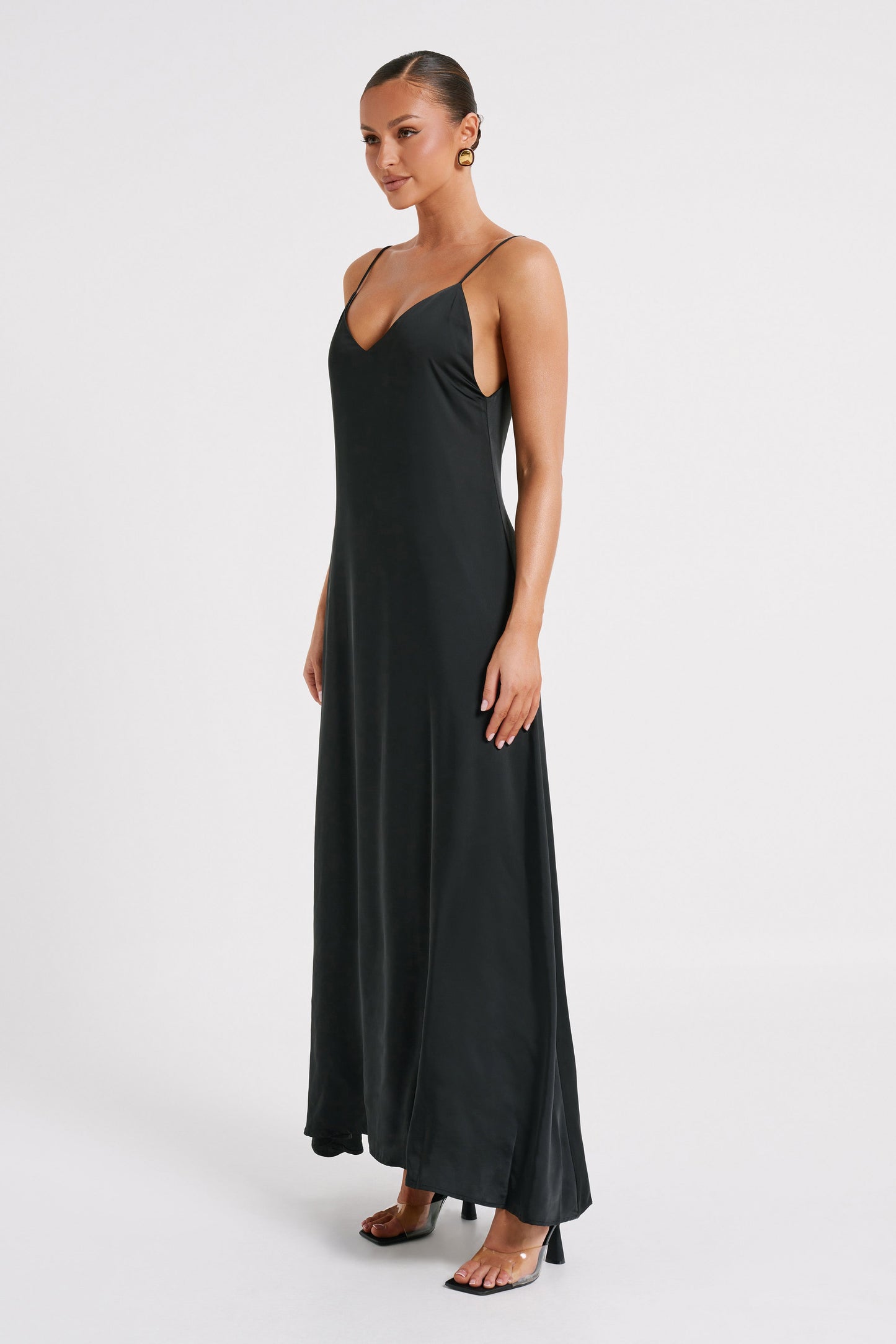 Beatrice Flowy Maxi Dress - Black