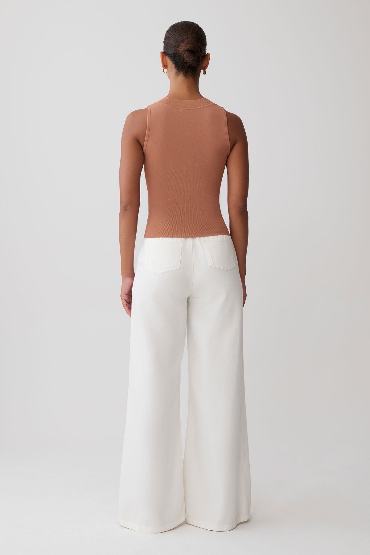 Claudina V-Neck Knit Tank - Doe #2