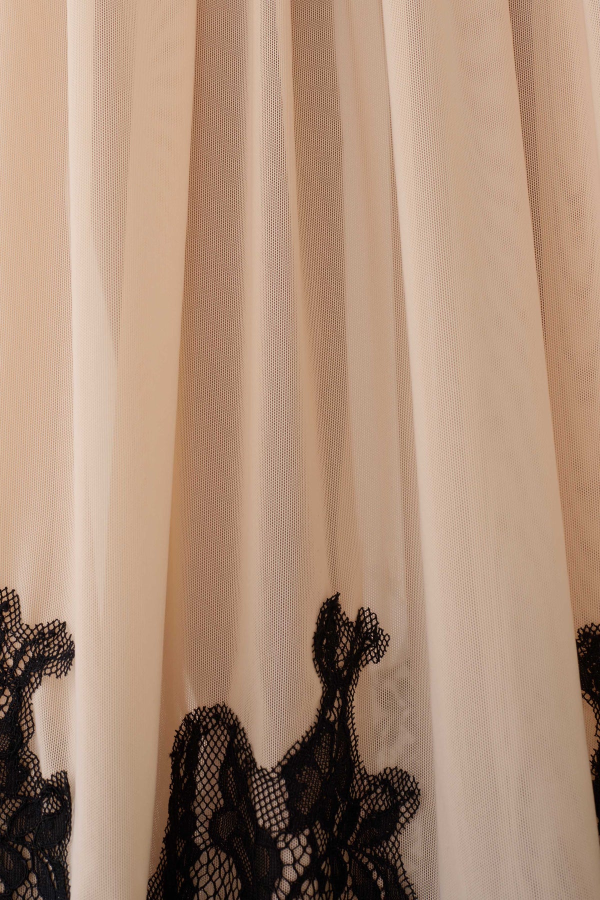Leeana Jersey And Lace Halter Maxi Dress - Black/Nude #5